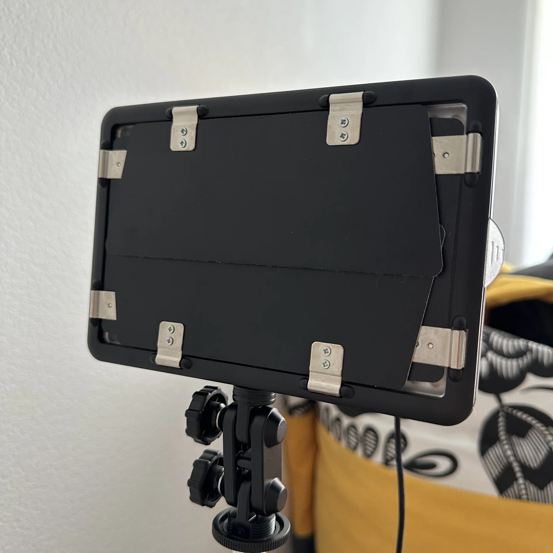 Видеосвет Godox LED308W || + адаптер + пу - миниатюра 5