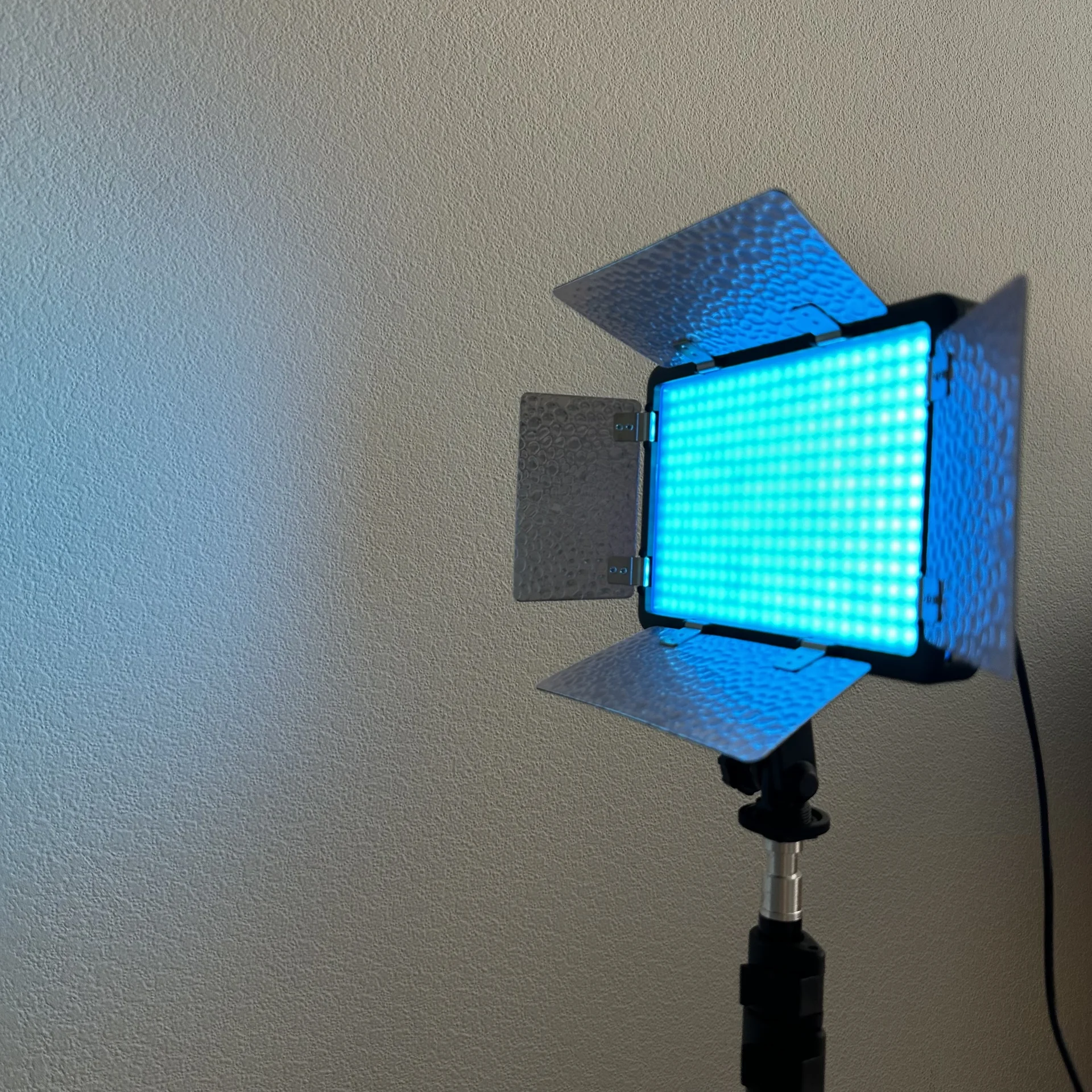 Видеосвет Godox LED308W || + адаптер + пу - миниатюра 8