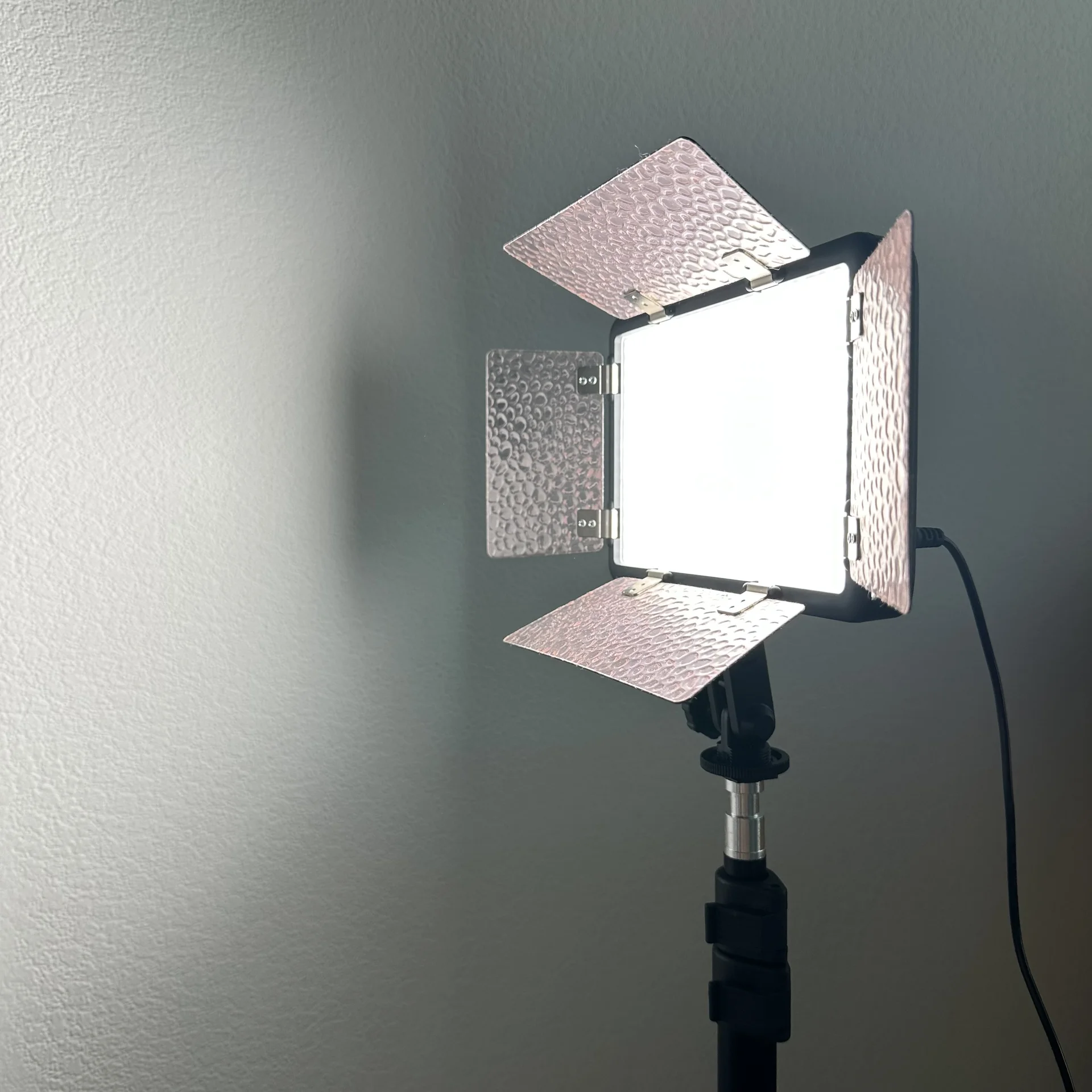 Видеосвет Godox LED308W || + адаптер + пу - миниатюра 9