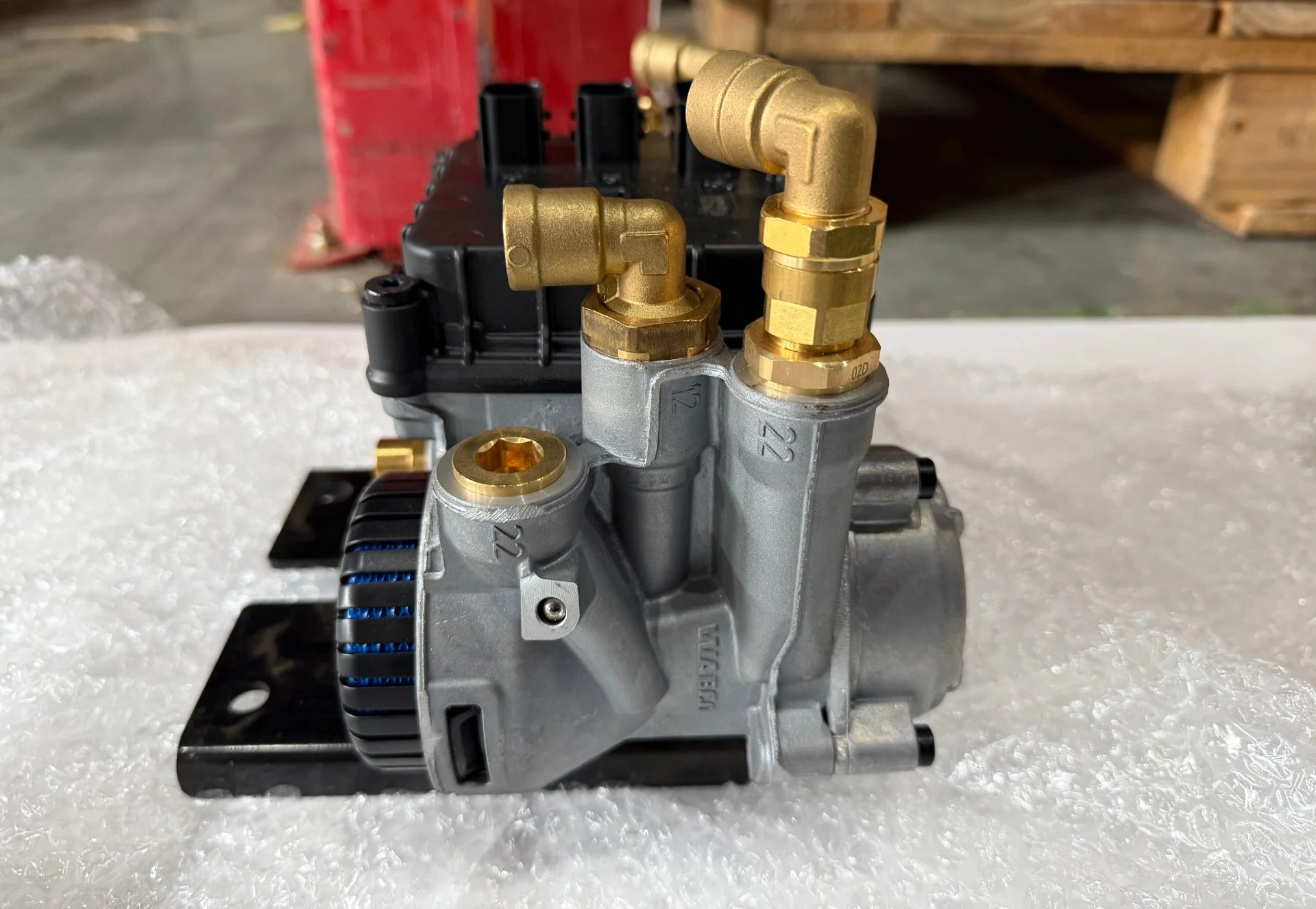 Модуль двухканальный ведущего моста WABCO 6274-3864050 - миниатюра 6