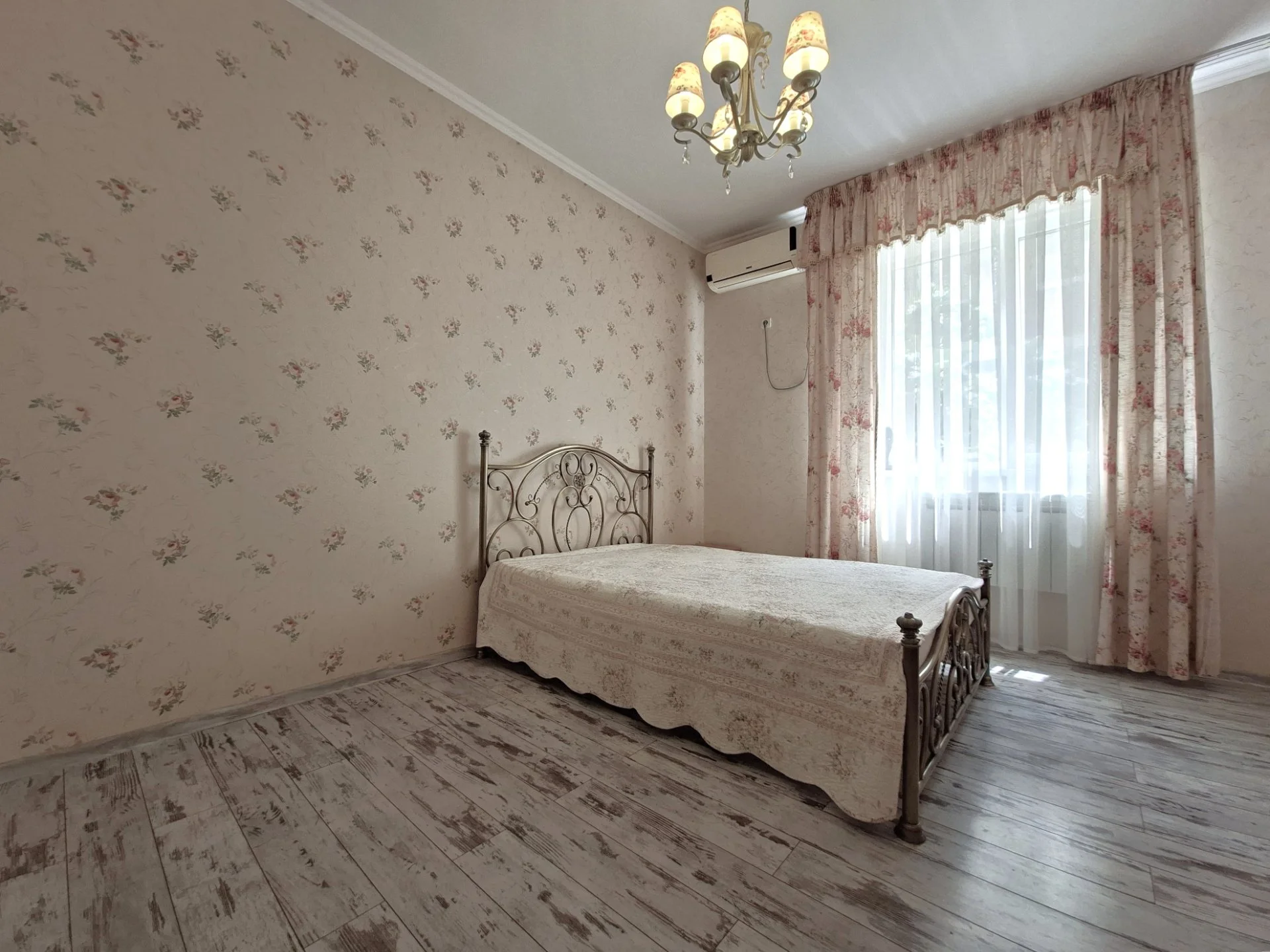 Продаётся 2х ком квартира в Центре Анапы - миниатюра 2