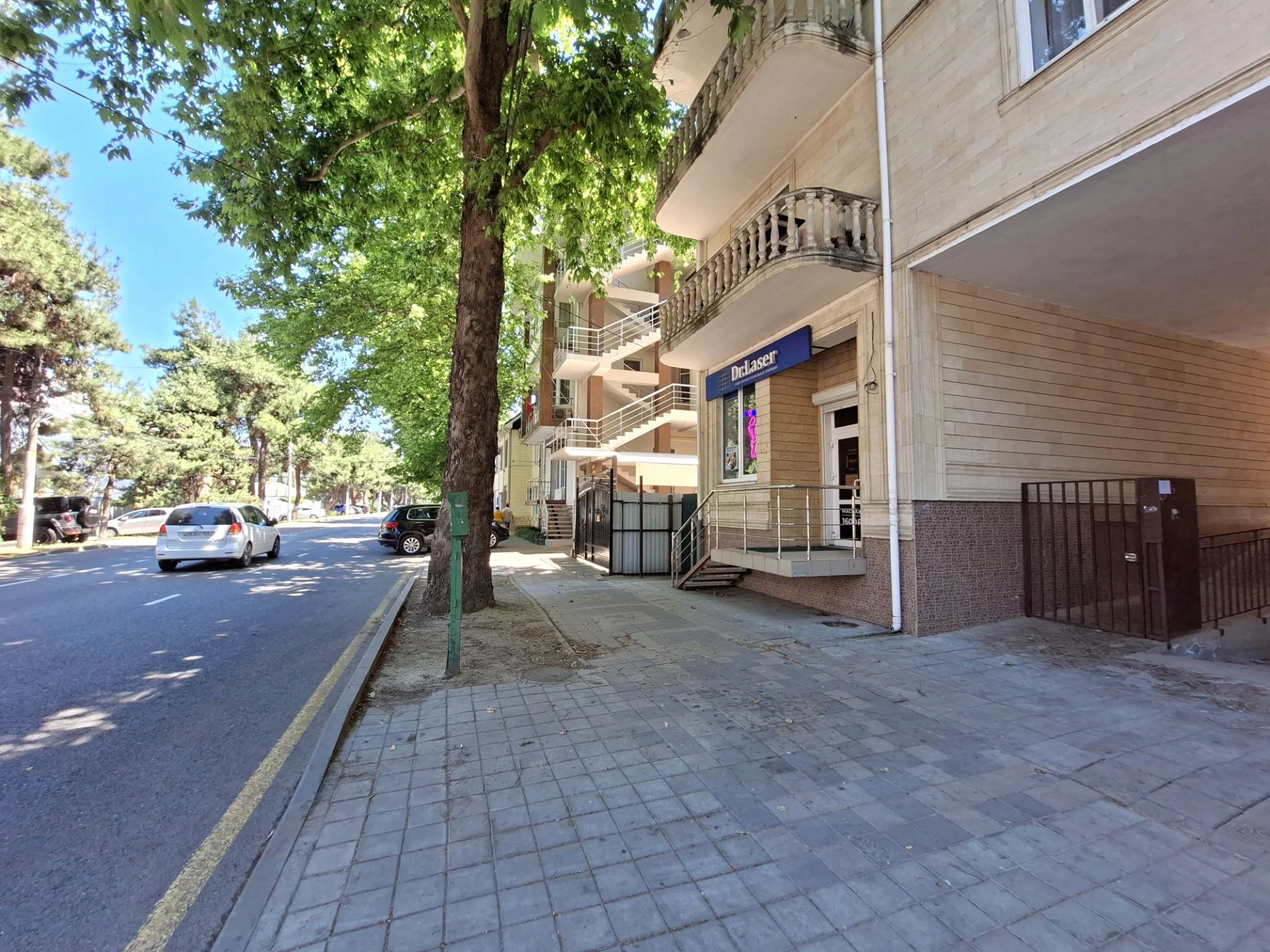 Продаётся 2х ком квартира в Центре Анапы - миниатюра 33