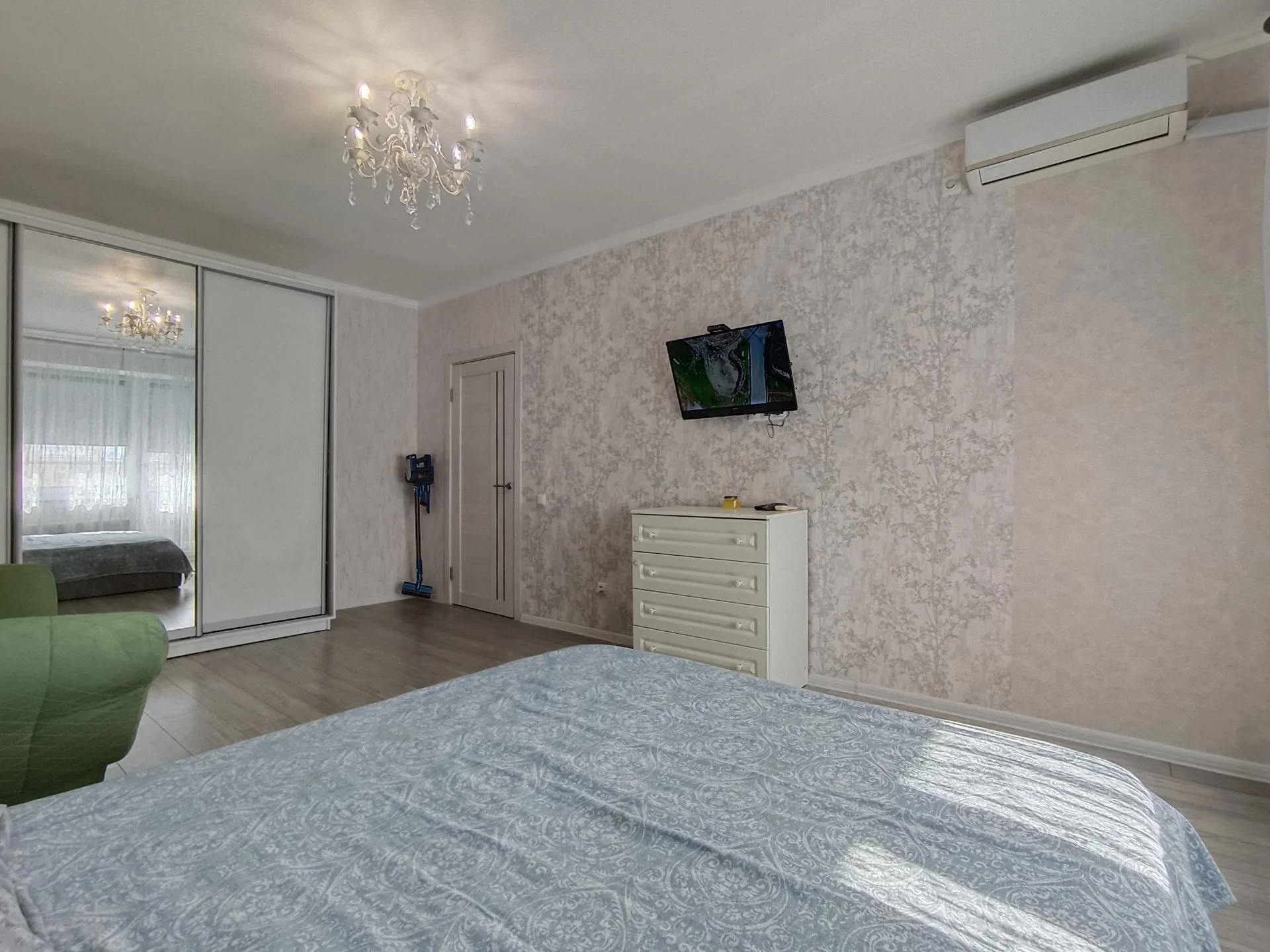 Продается 2х ком квартира 8(928)429 94 99 Оксана - миниатюра 5