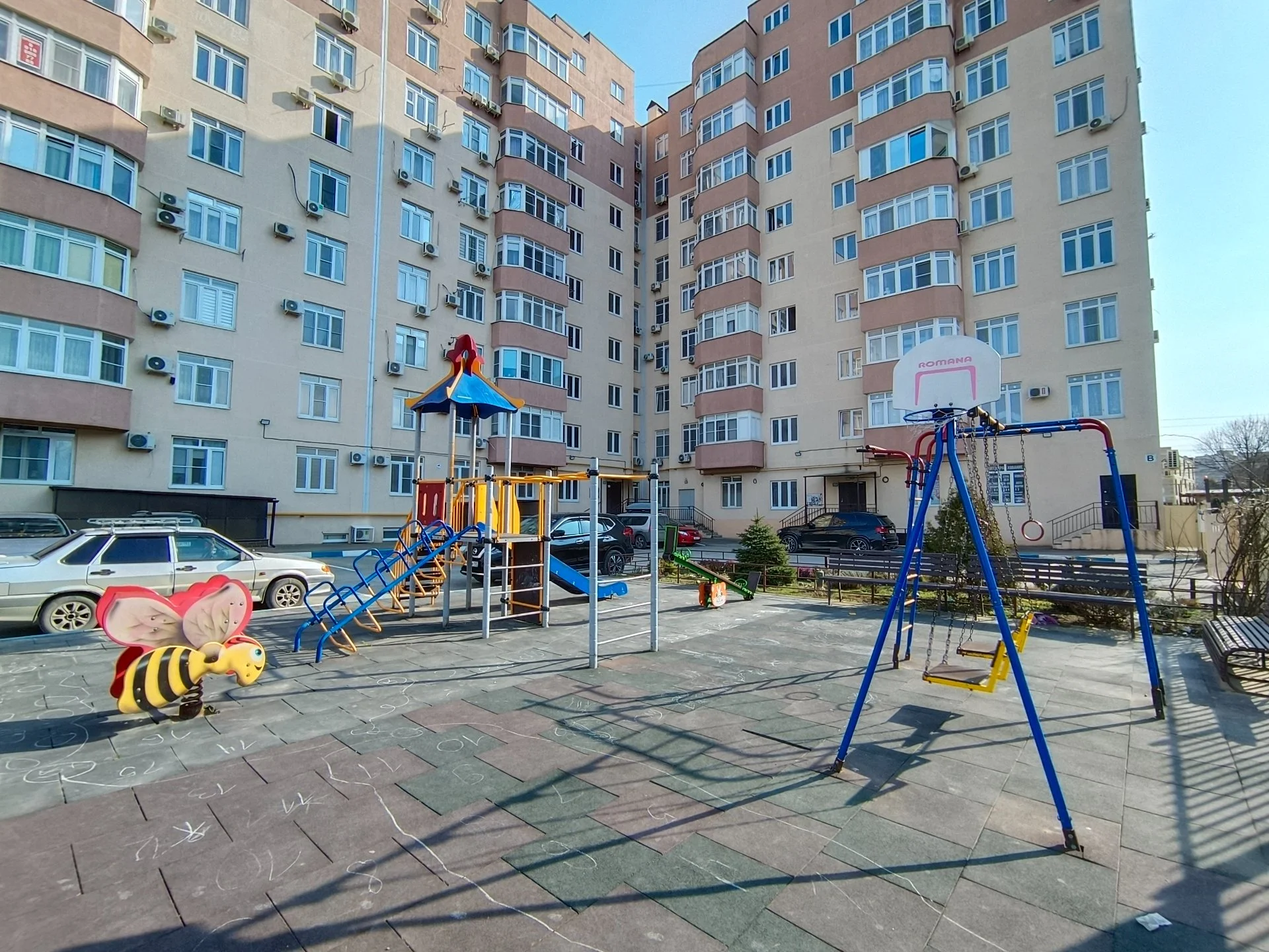 Продается 3х ком квартира с дизайнерским ремонтом. - миниатюра 39