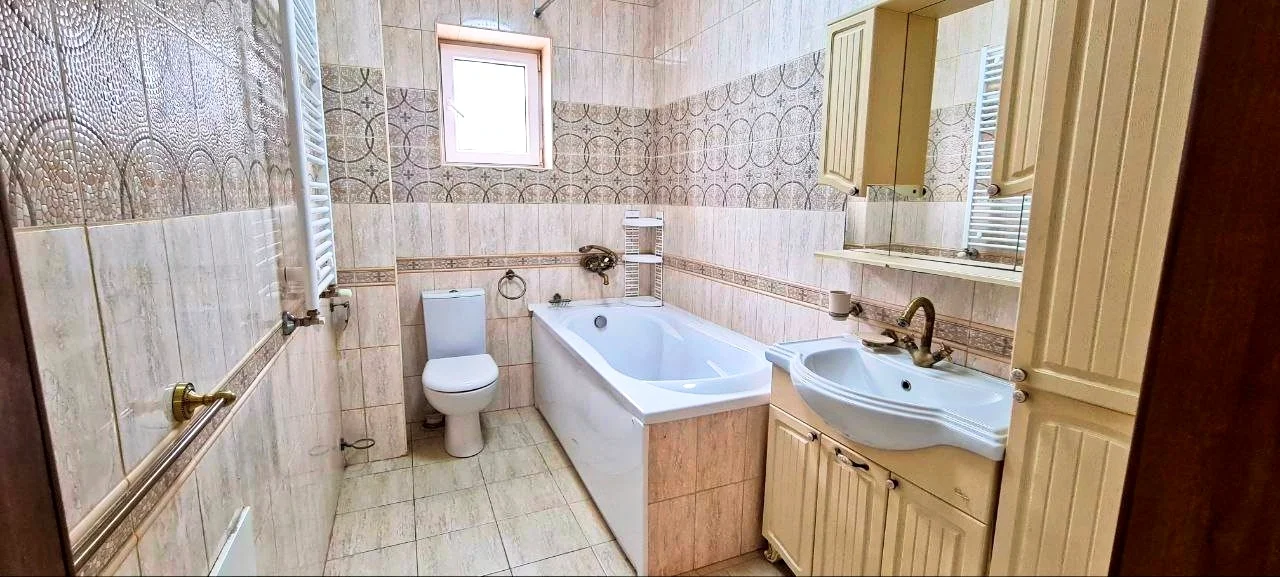 В продаже дом у моря в курортном посёлке Витязево. - миниатюра 17