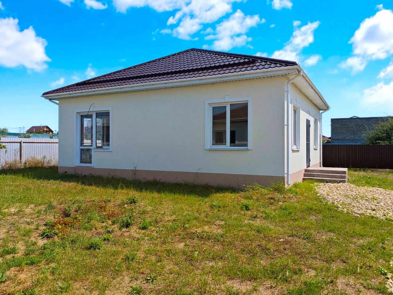 В продаже дом у моря в курортном посёлке Витязево. - миниатюра 3