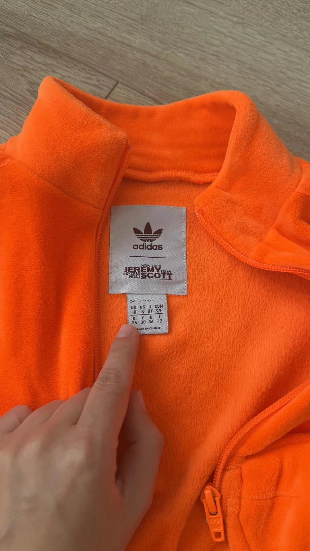 Топ кофта Adidas Jeremy Scott - миниатюра 2
