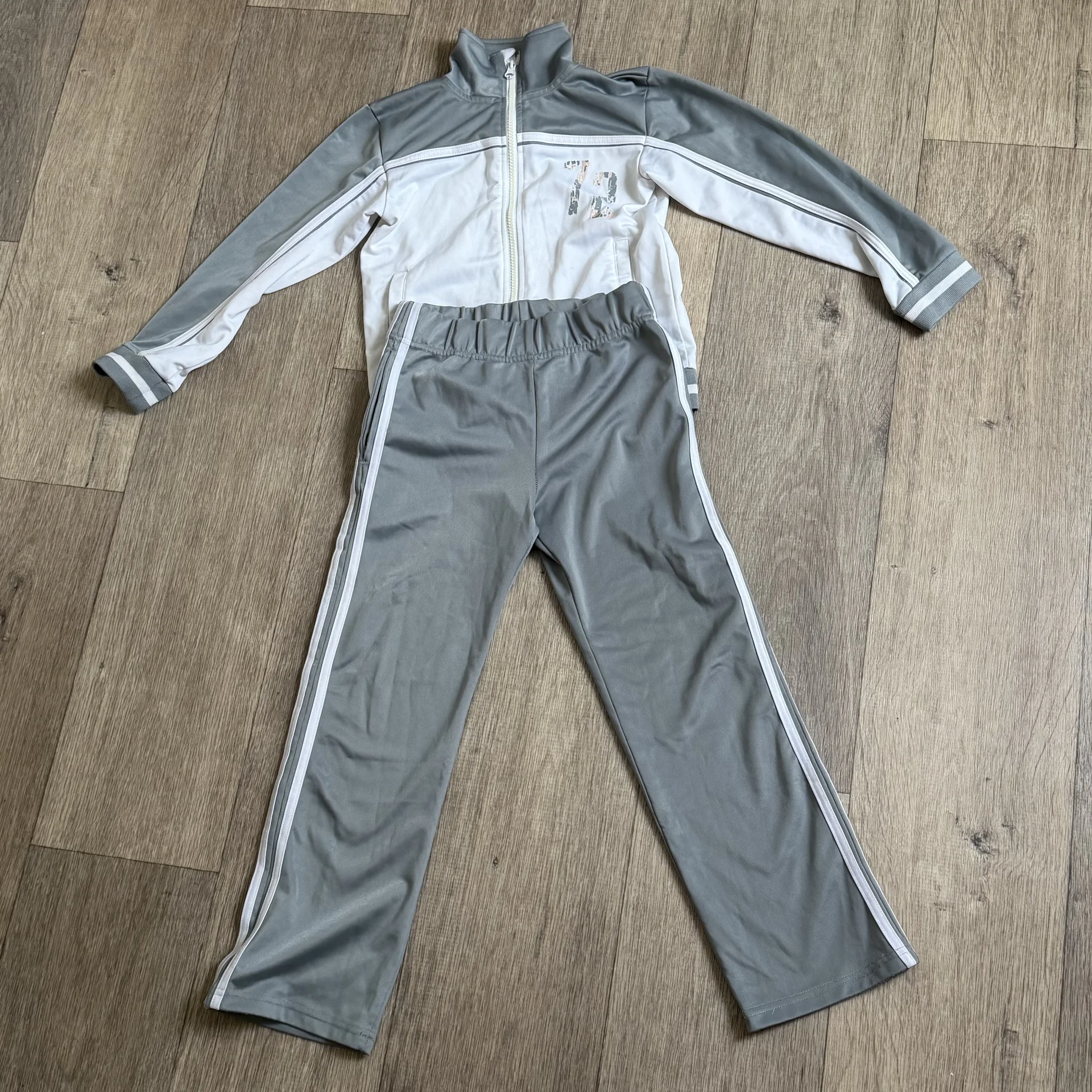 Спортивный костюм 7-8 лет (122-128) - миниатюра 2
