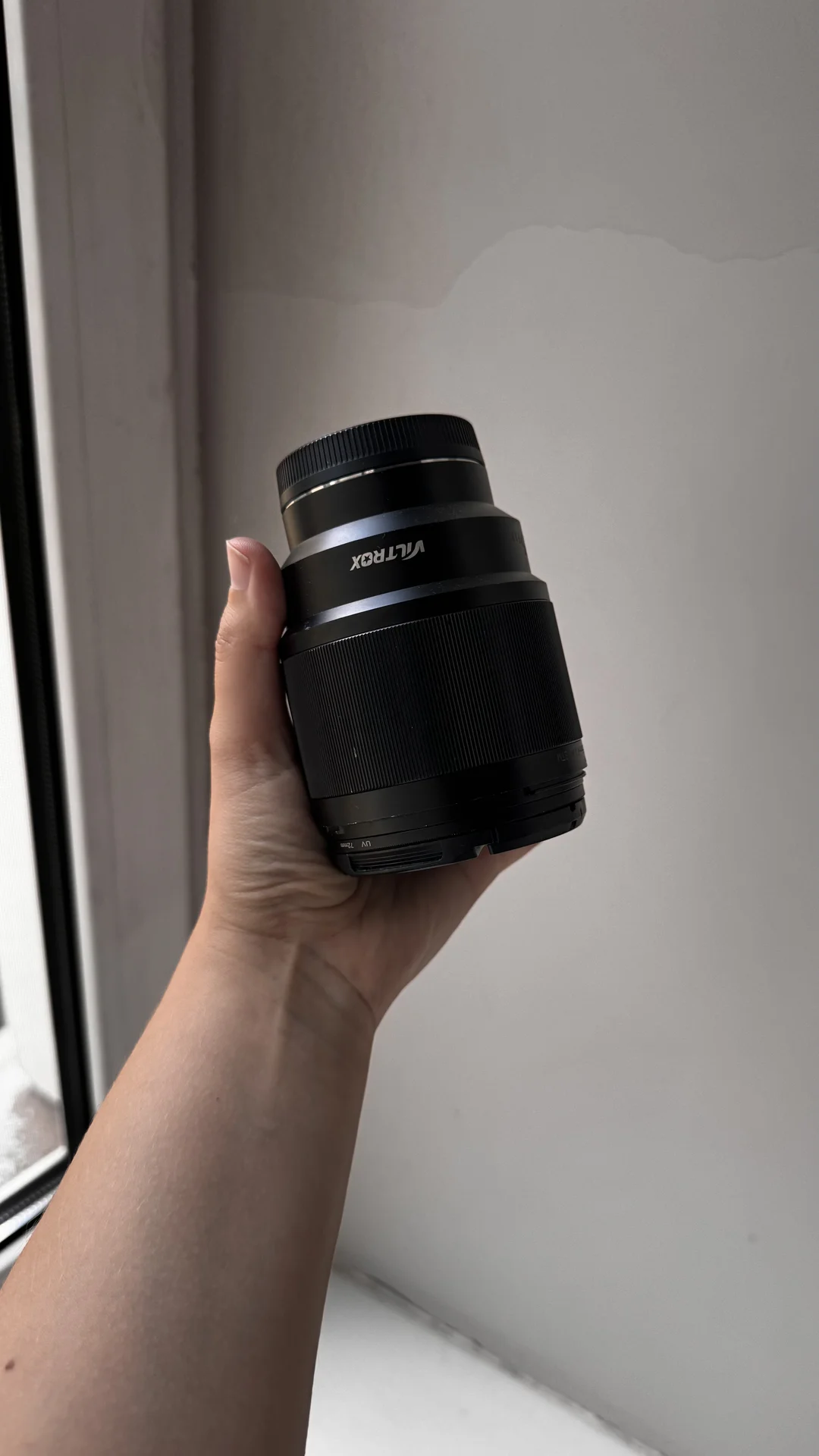 Объектив viltrox 85mm f 1.8 на sony e - миниатюра 4