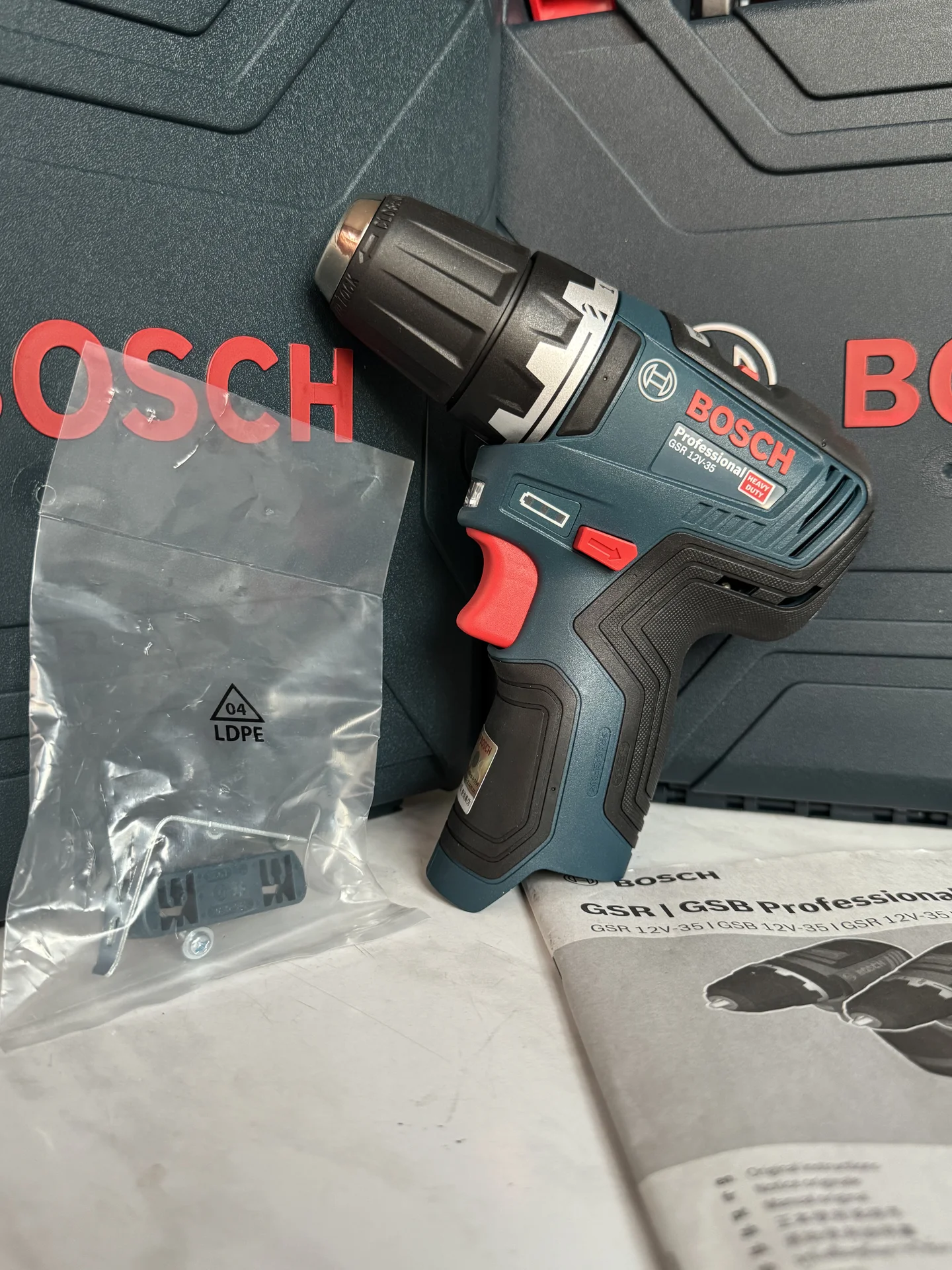 Шуруповерт Bosch GSR 12V-35 Professional - изображение 1