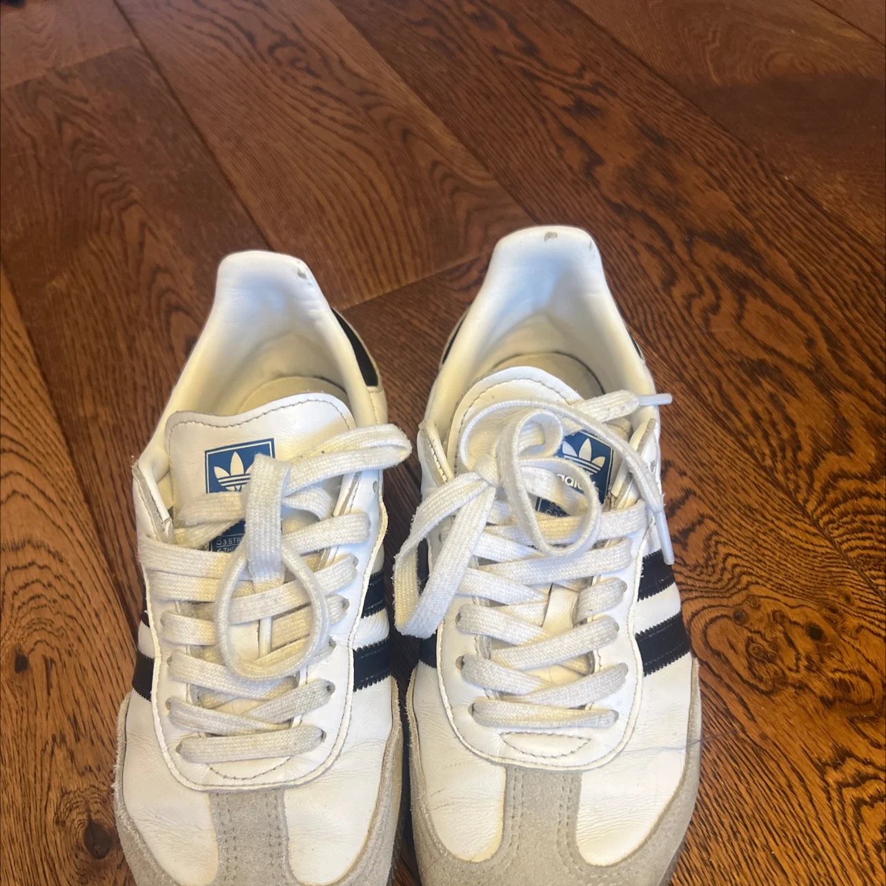 Кроссовки adidas - миниатюра 2