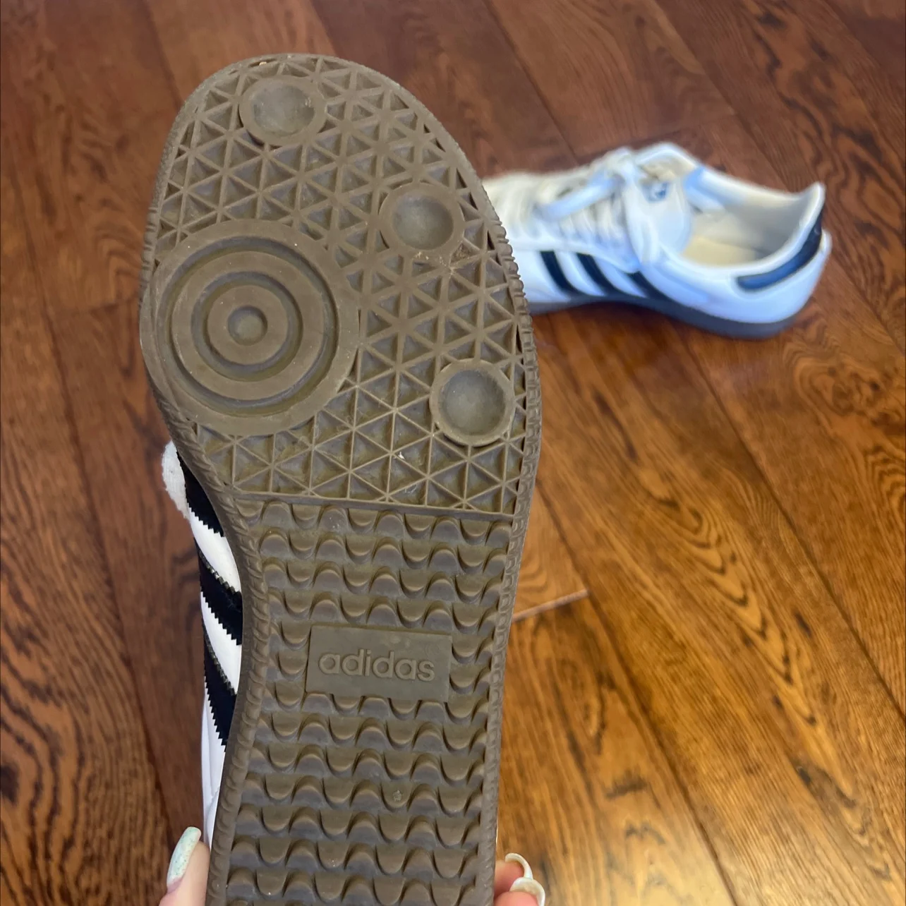 Кроссовки adidas - миниатюра 7
