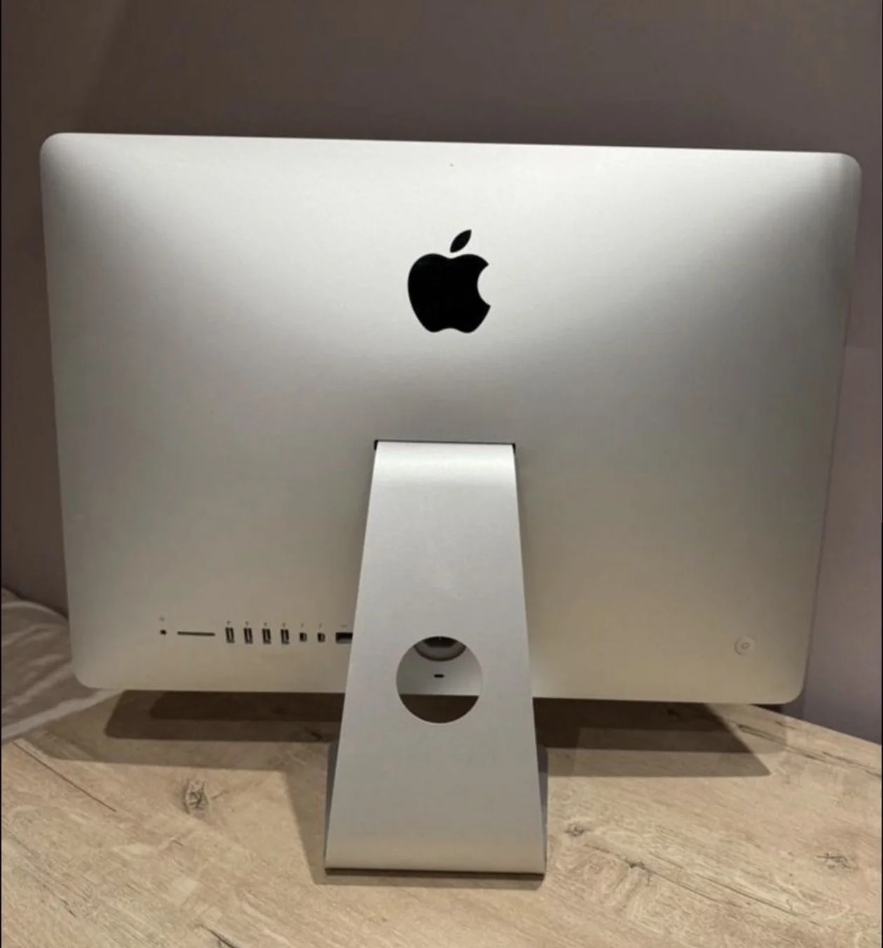 iMac 21.5 (intel i5 2.7/8GB/1000Gb) - миниатюра 2