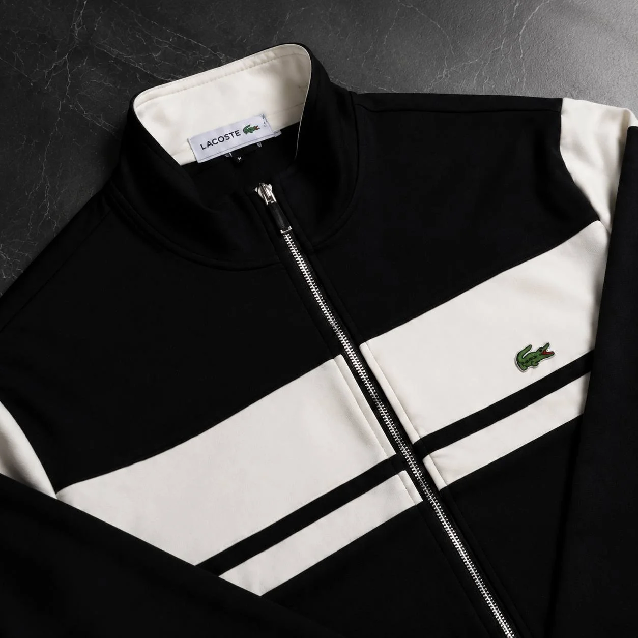 Спортивный костюм Lacoste - миниатюра 4