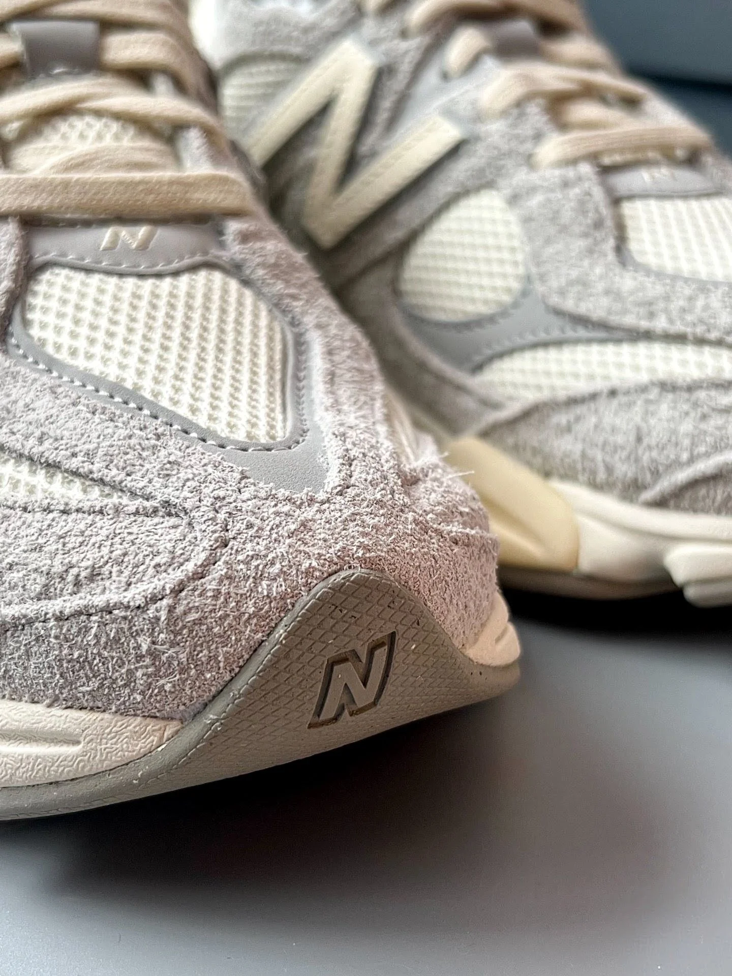 Кроссовки New Balance 9060 - миниатюра 4
