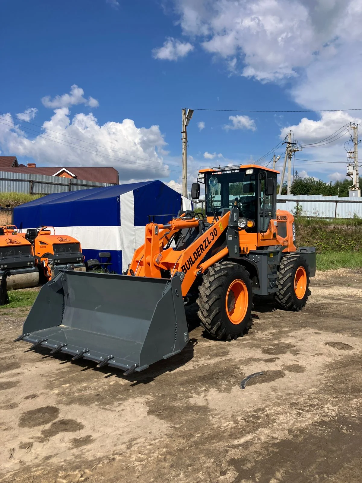 Фронтальный погрузчик BUILDER ZL30 - изображение 1