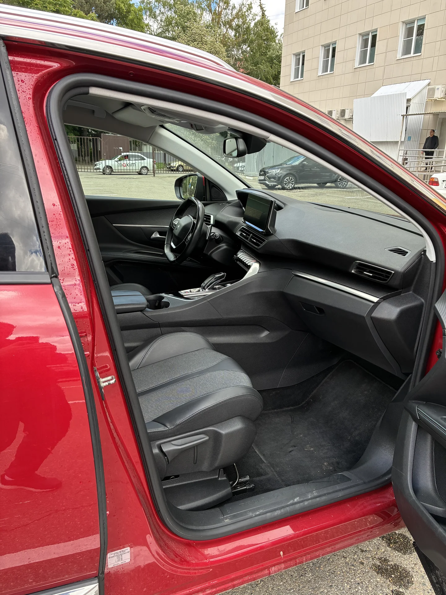 Peugeot 5008 2021 - миниатюра 11