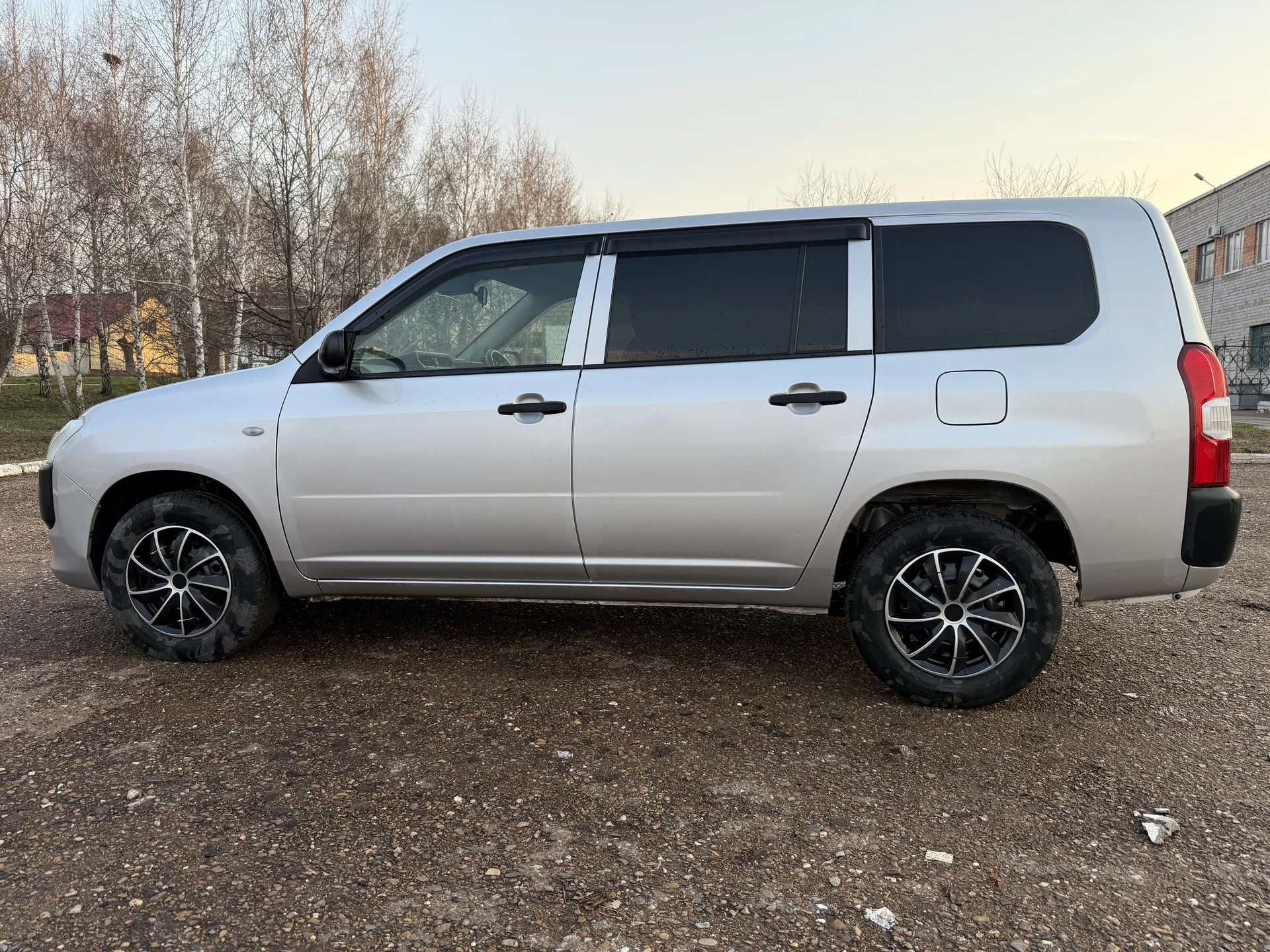 Toyota Probox - миниатюра 4