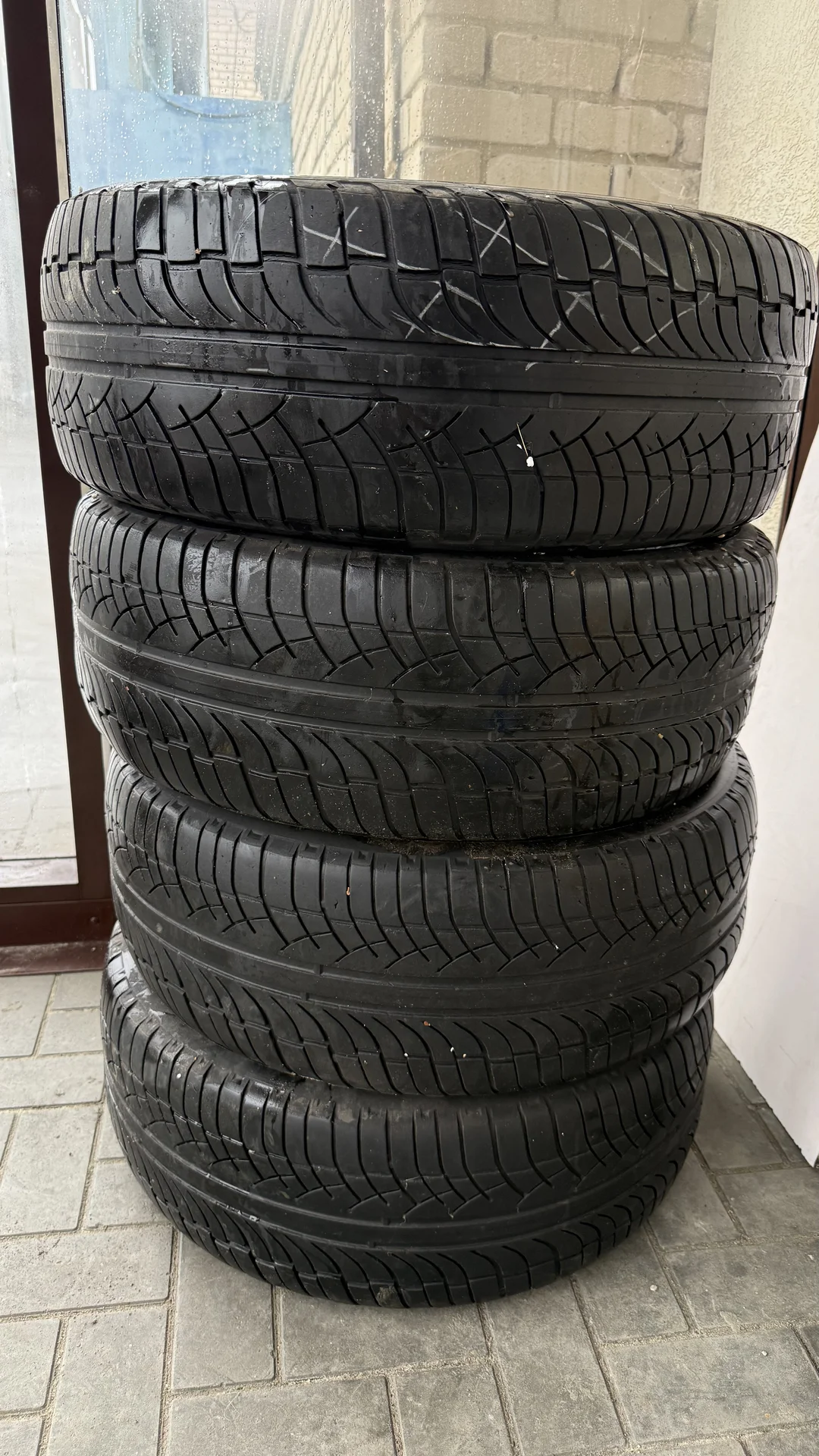 Летние Шины 255/60 R17 106V - изображение 1
