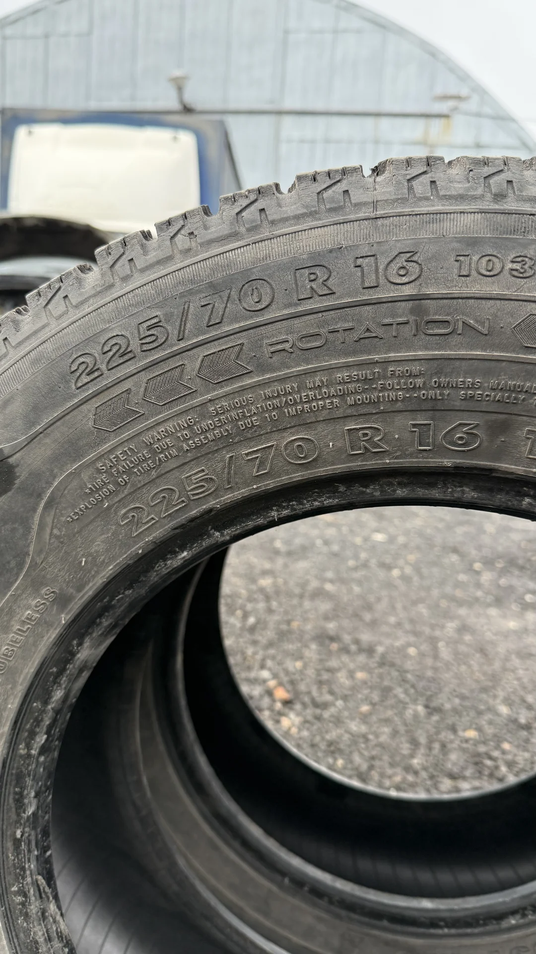Зимние Шины 225/70 R17 103Т — б/у - миниатюра 2
