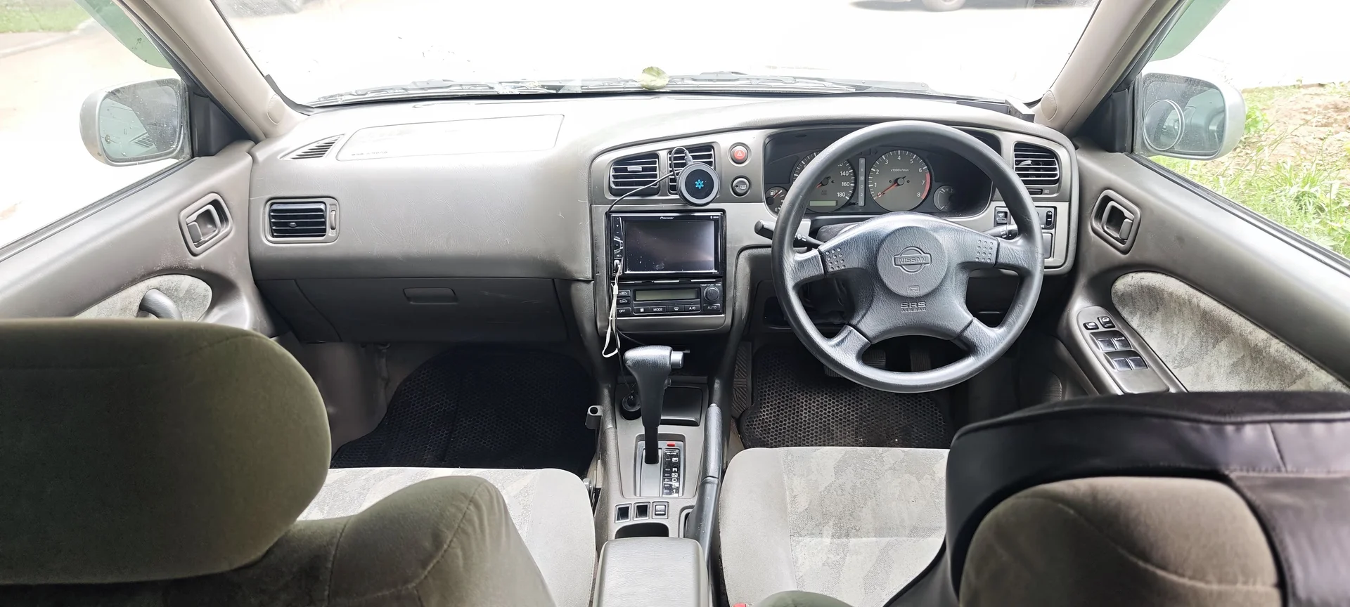 Nissan Avenir w11 - миниатюра 9