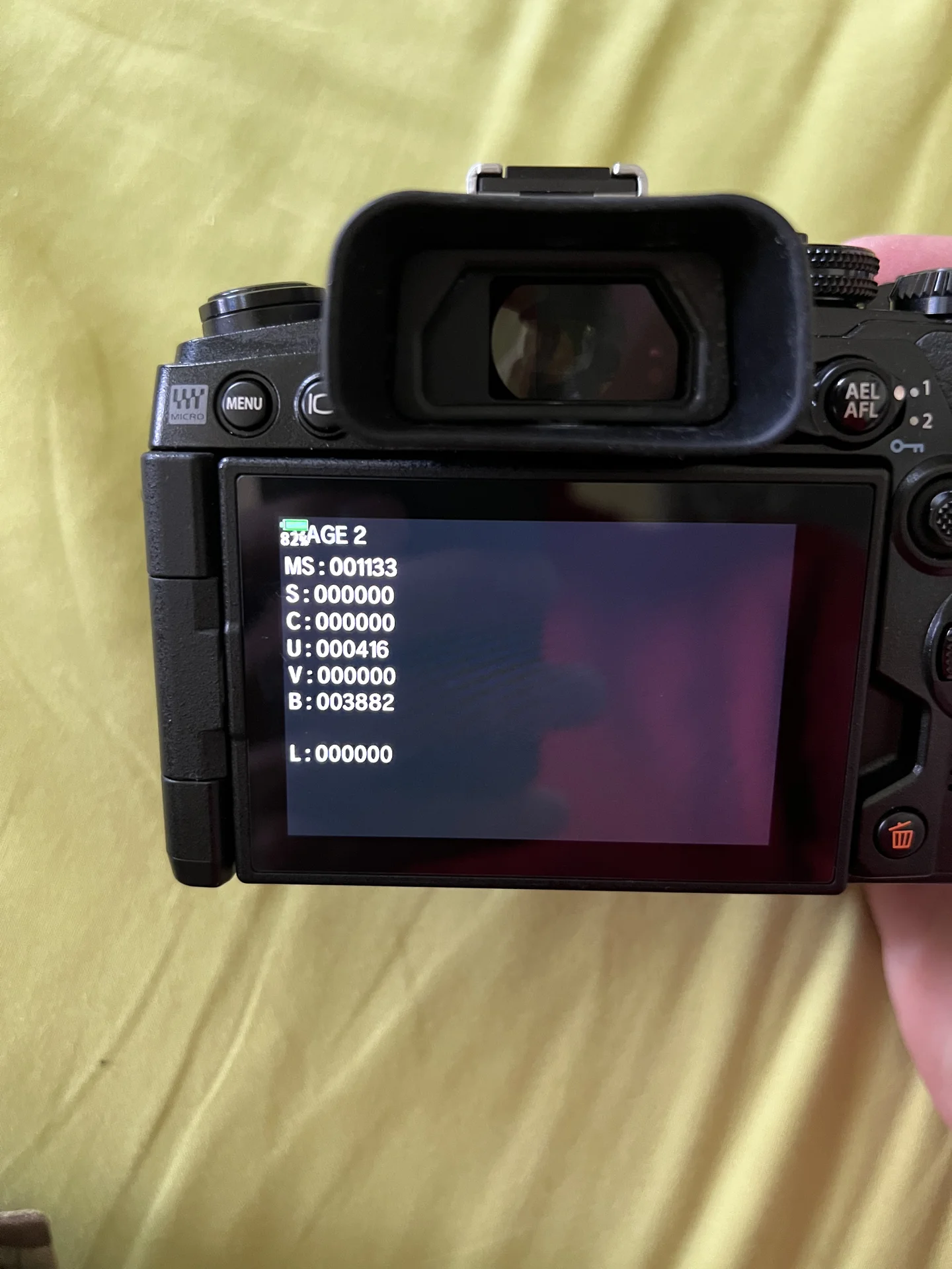 Olympus OM-D E-M1 Mark iii - миниатюра 7