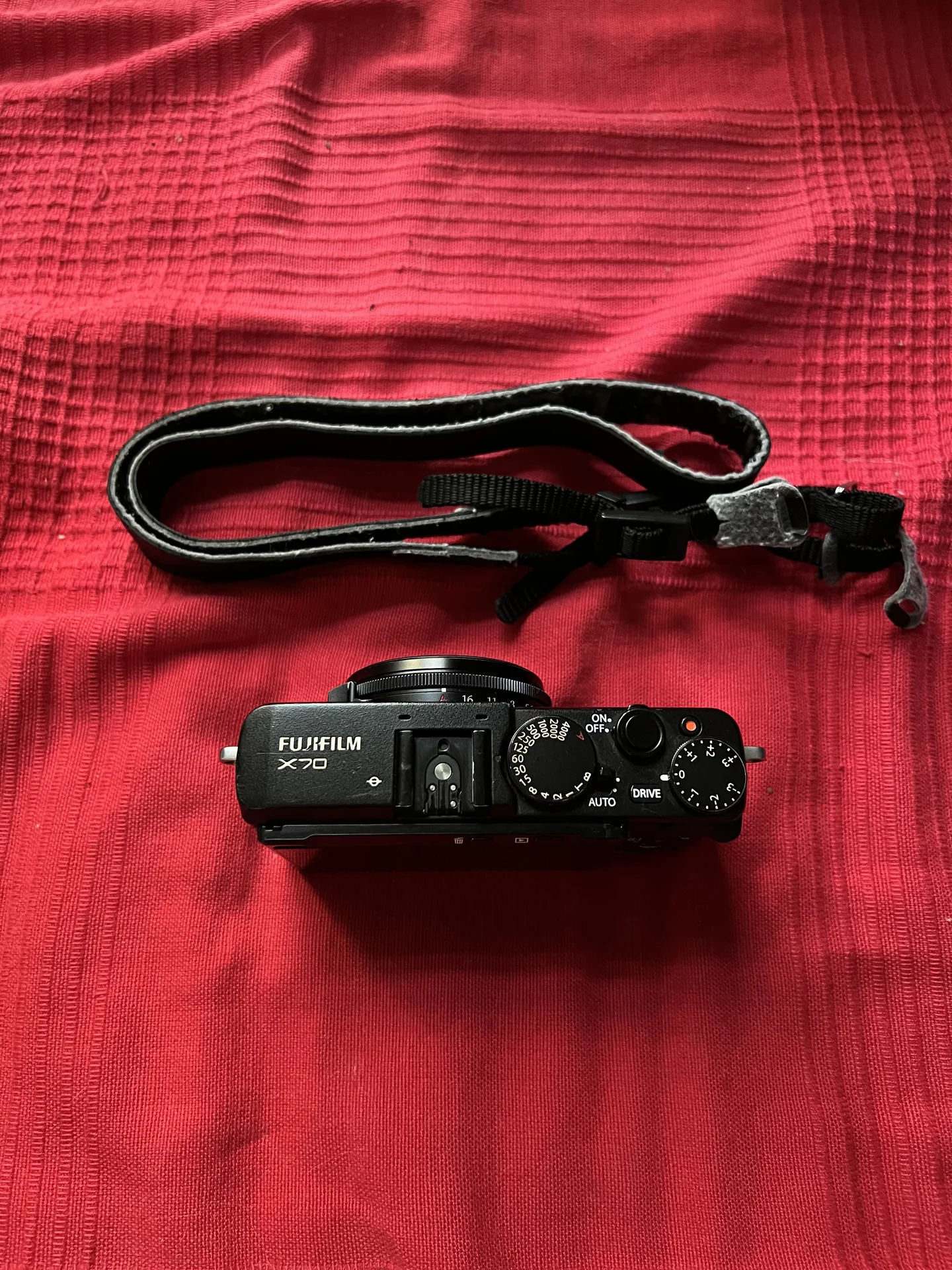 Фотоаппарат Fujifilm x70 - миниатюра 3