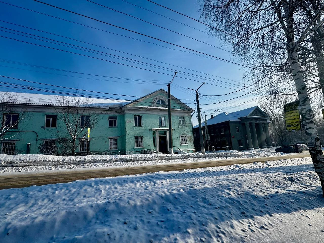Продам здание на первой линии - миниатюра 2