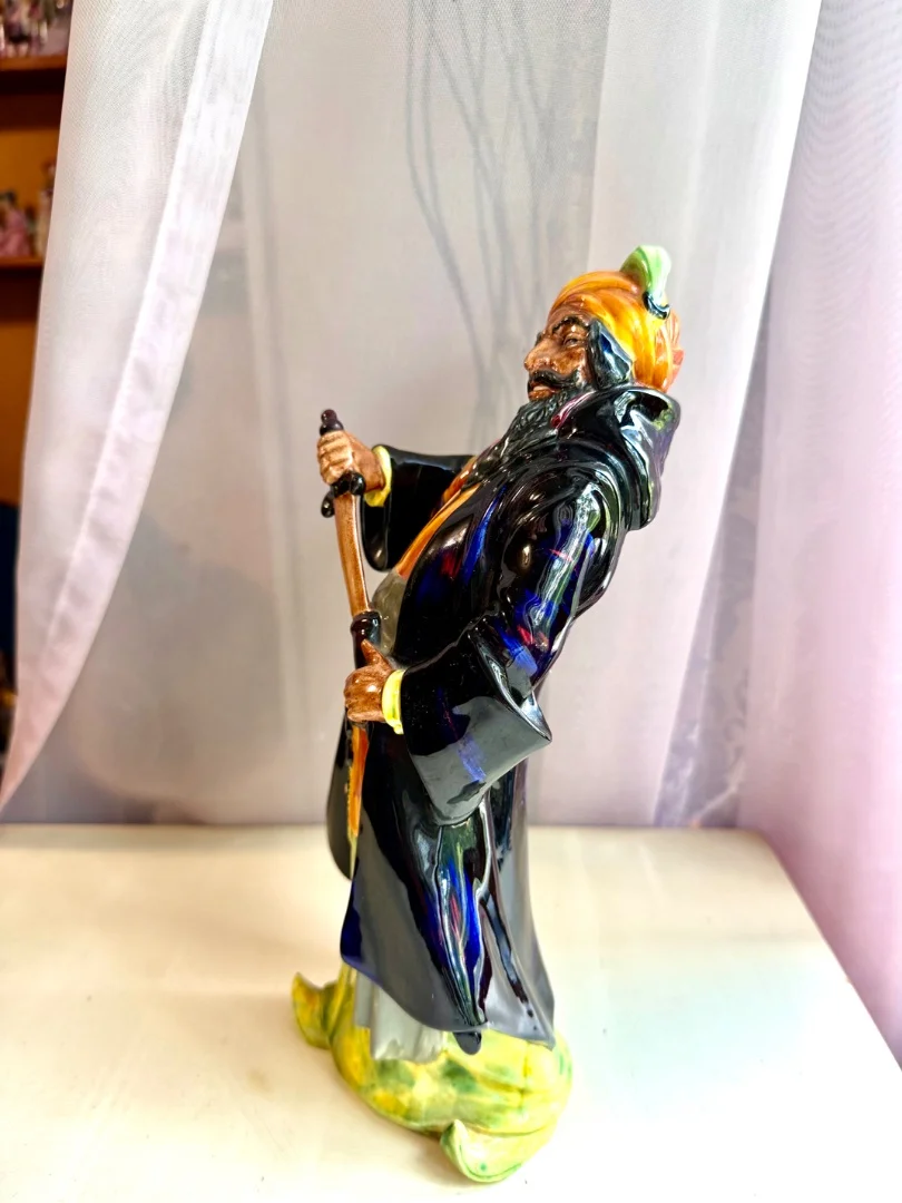 Статуэтка Royal Doulton. Англия - миниатюра 2