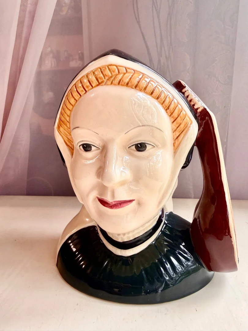 Royal Doulton. Toby. Набор кружек - миниатюра 7