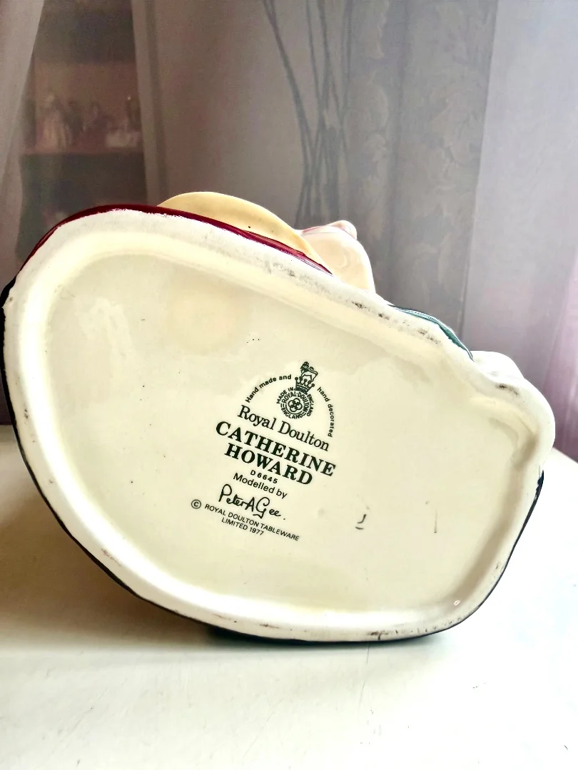 Royal Doulton. Toby. Набор кружек - миниатюра 9