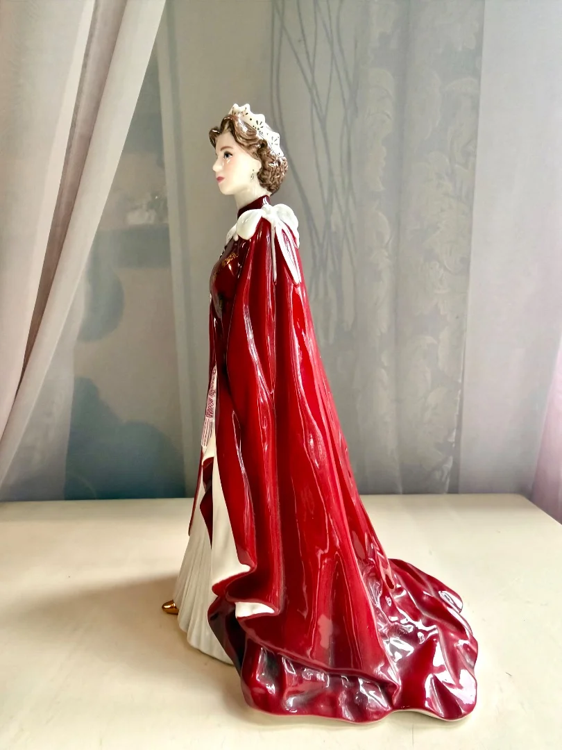 Статуэтка Royal Worcester. Англия - миниатюра 2