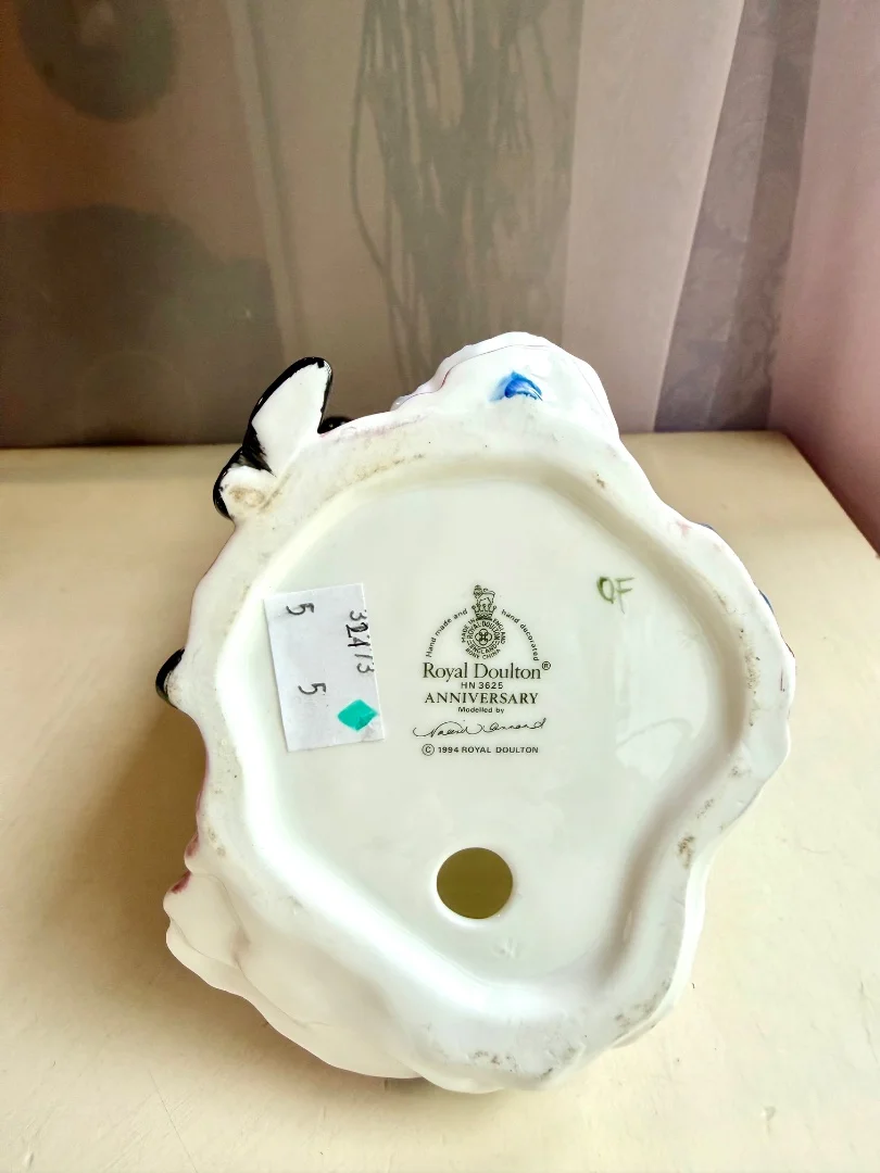 Статуэтка Royal Doulton. Англия - миниатюра 6