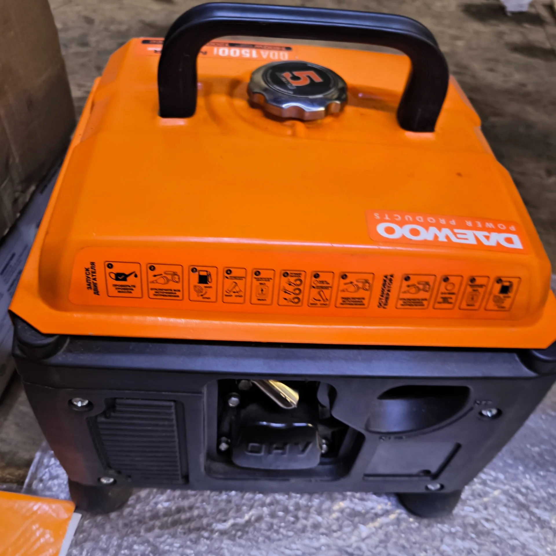 Daewoo GDA1500i генератор безиновый - миниатюра 2
