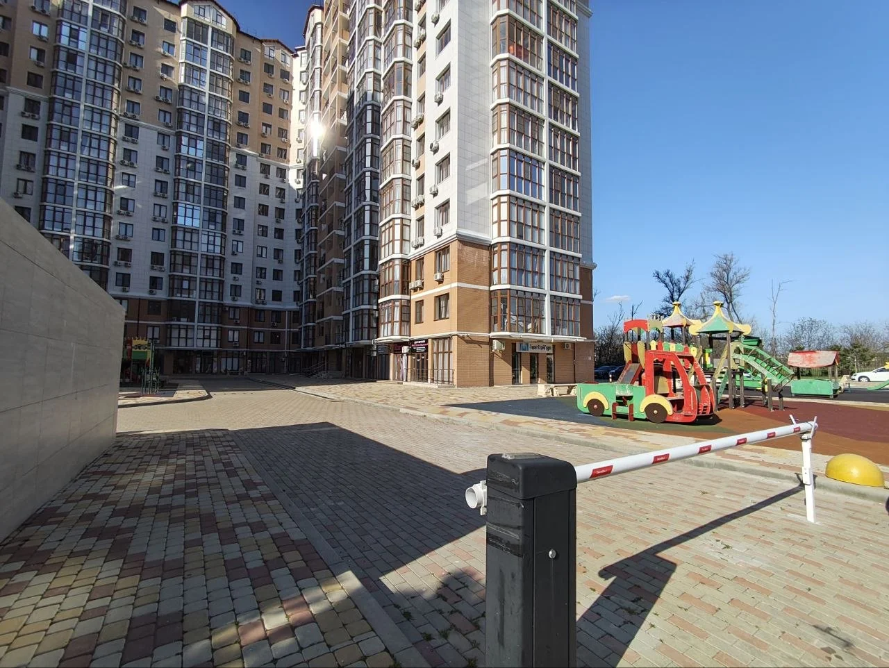 Просторная квартира в ЖК Черное море - миниатюра 29