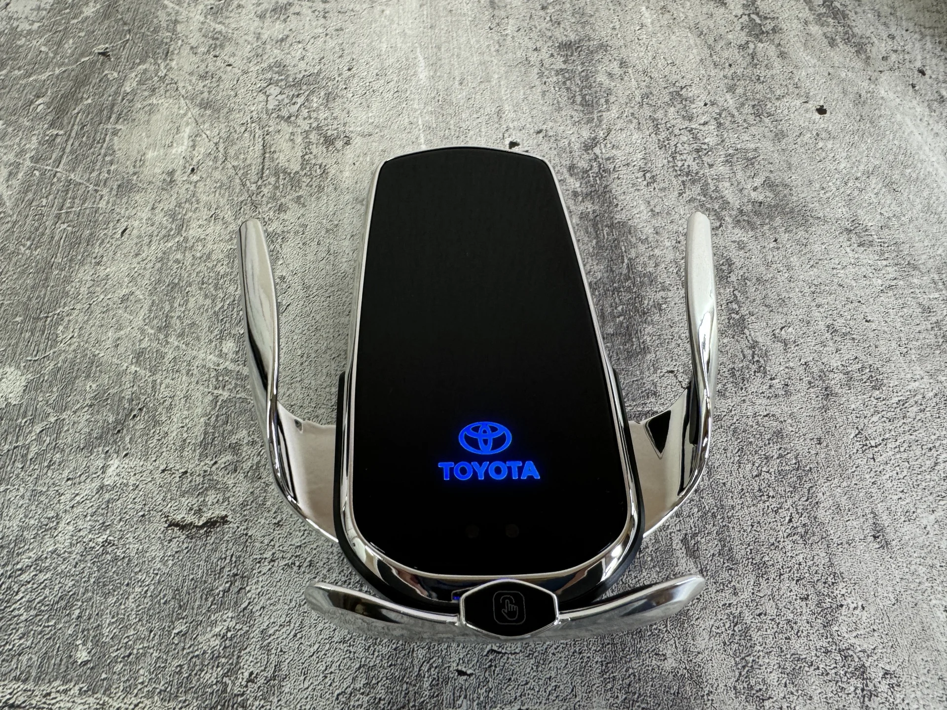 держатель для телефона Toyota - изображение 1