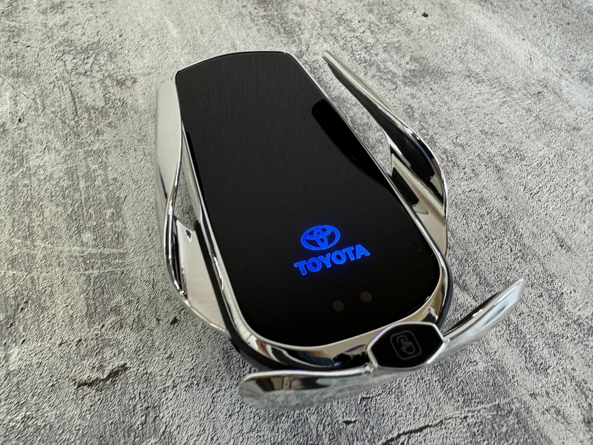 держатель для телефона Toyota - миниатюра 3