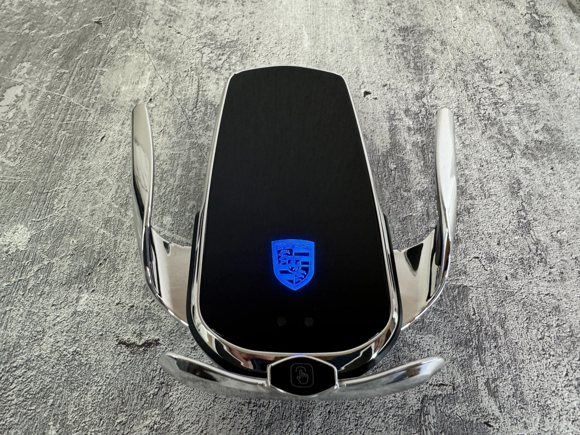 Удобный держатель телефона Porsche - изображение 1