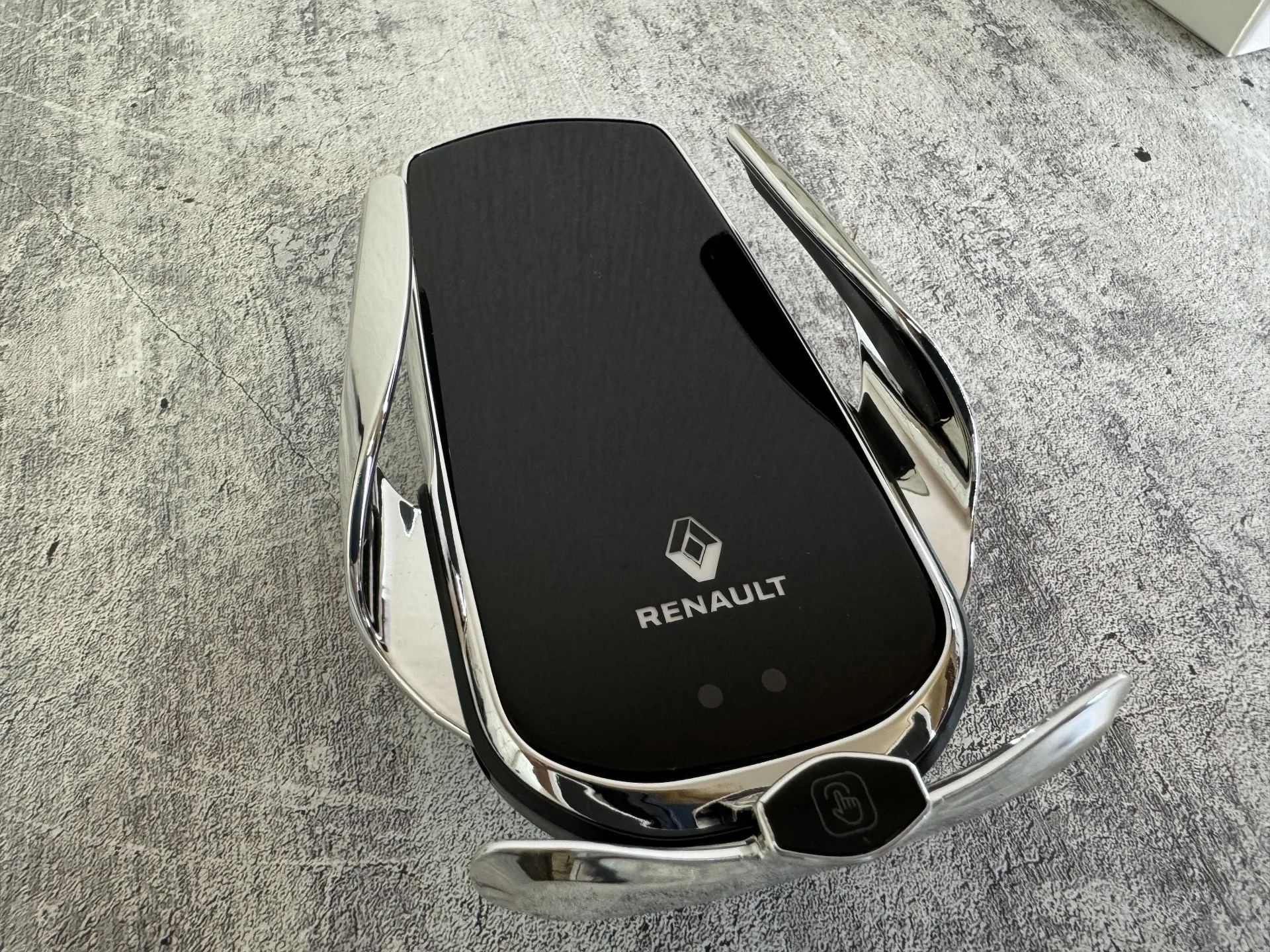 Удобный держатель телефона Renault - миниатюра 4