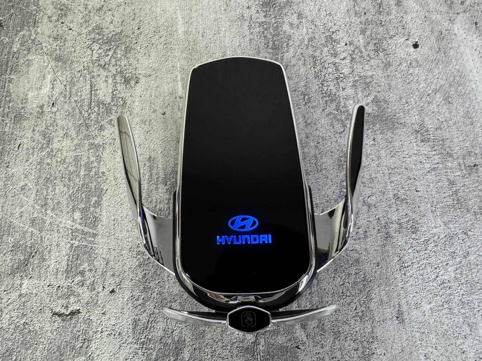 Удобный держатель телефона Hyundai - миниатюра 2