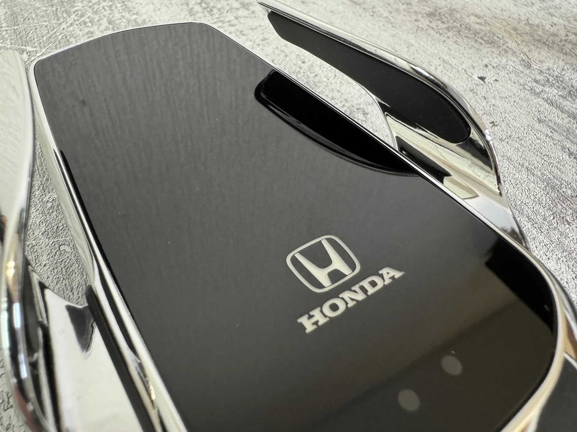 Удобный держатель телефона Honda - миниатюра 8