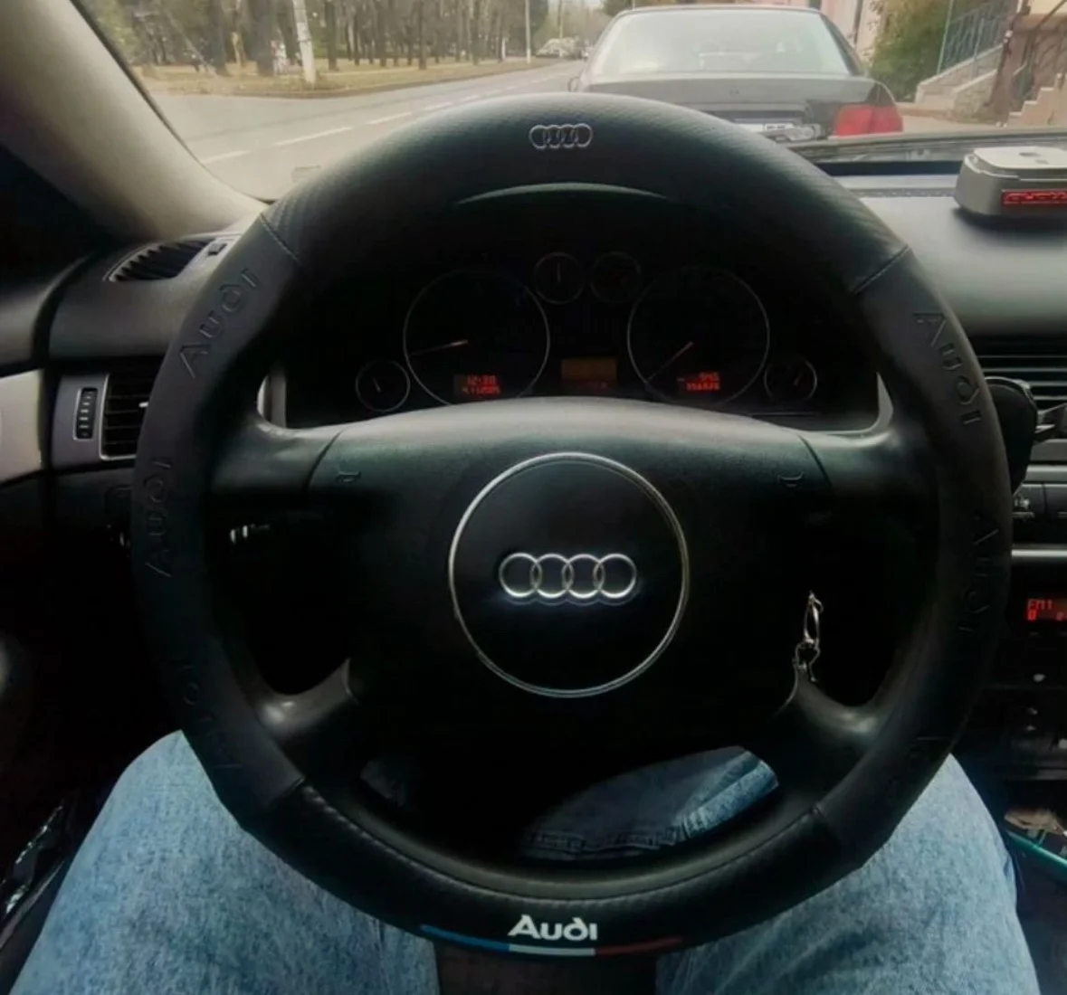 Оплетка чехол на руль Audi - изображение 1