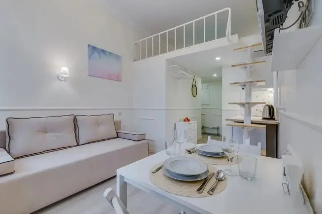 Апарт-отель 9 студий, 130 м² - миниатюра 4