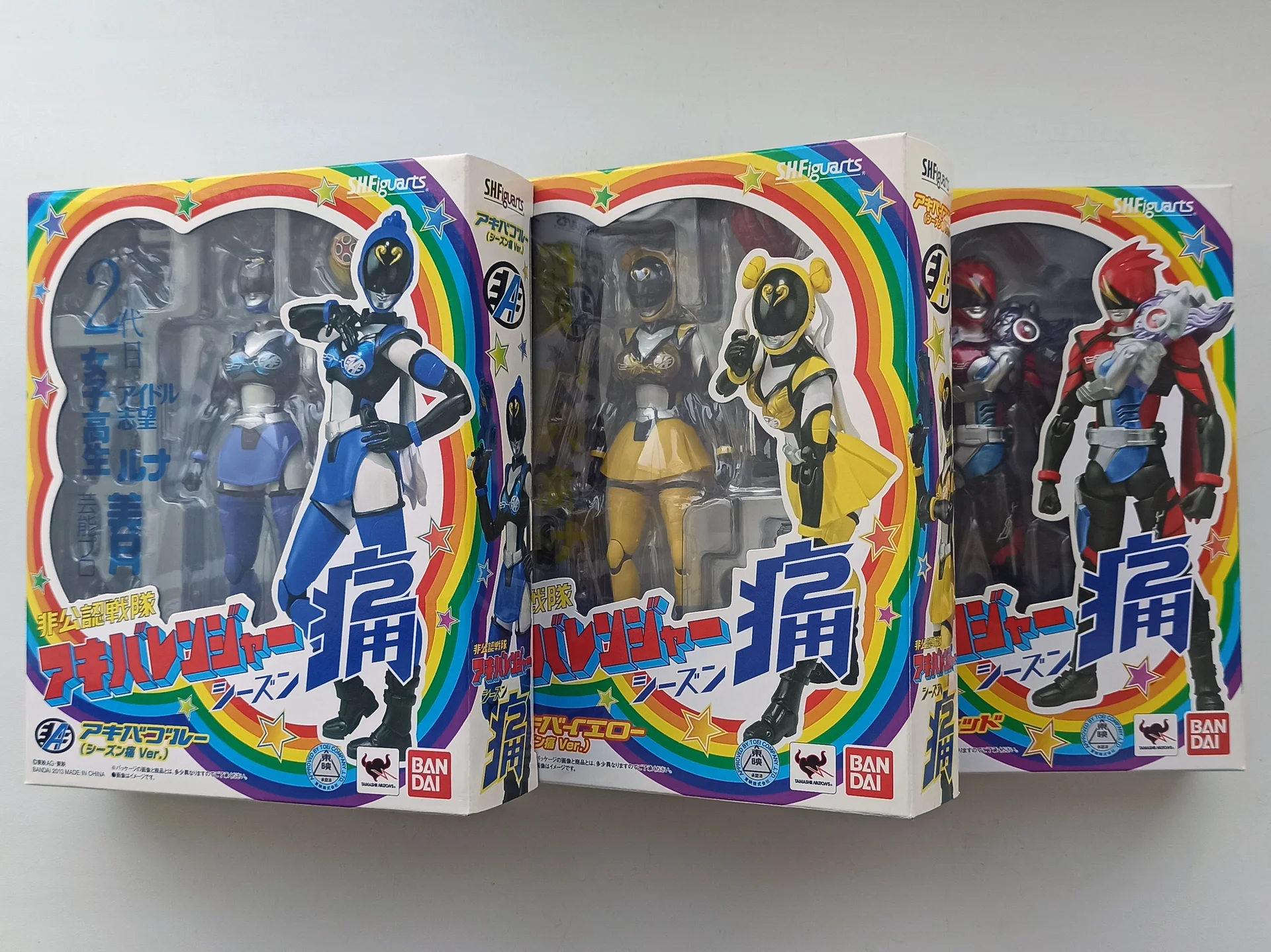 S.H.Figuarts Akiba Ranger Red/Blue/Yellow - изображение 1