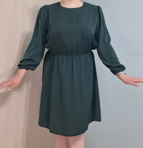 Зеленое платье