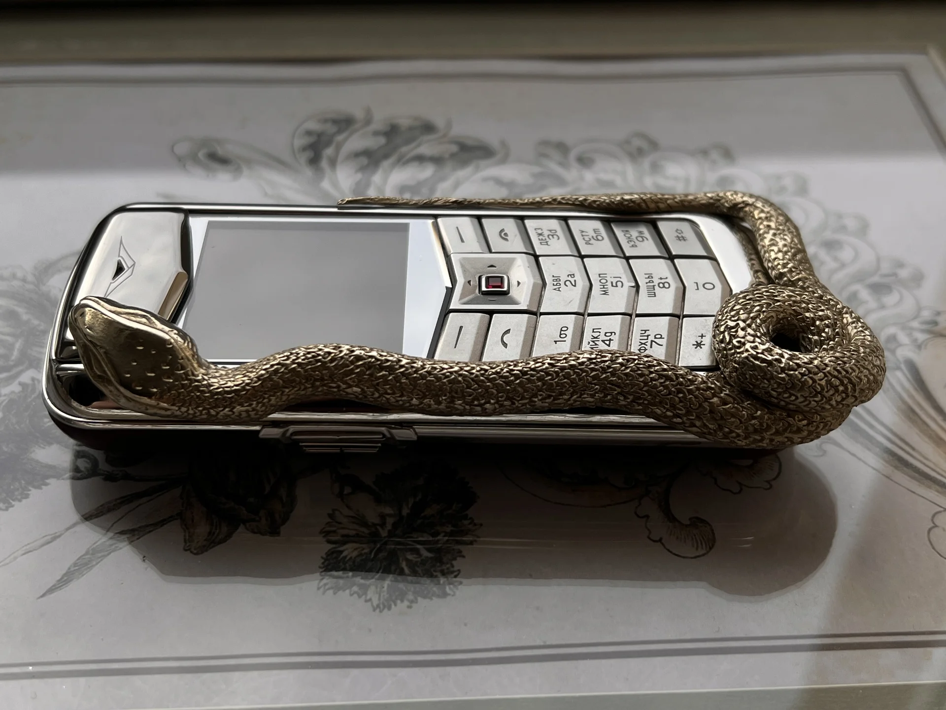 Vertu - миниатюра 3