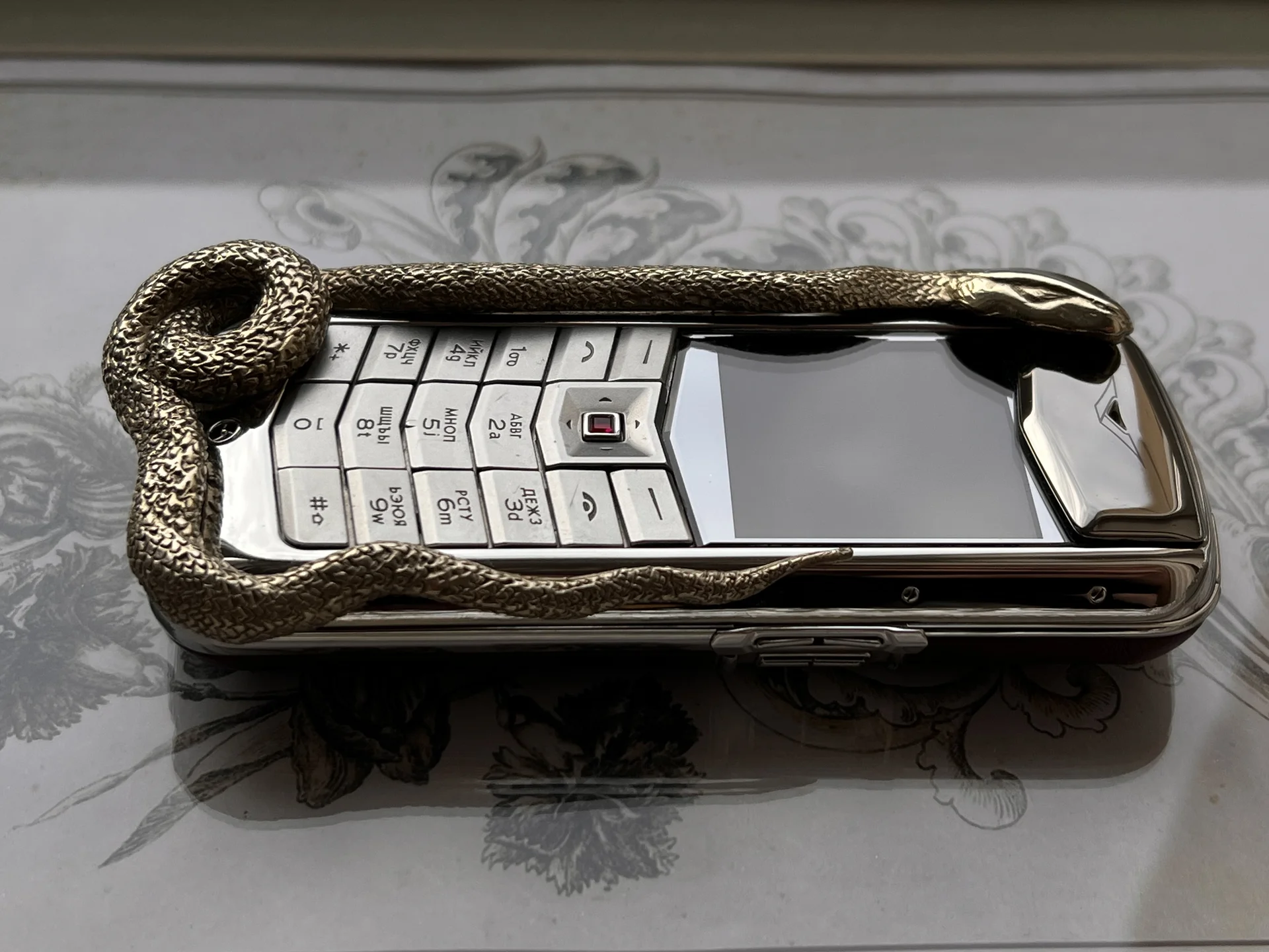 Vertu - миниатюра 4
