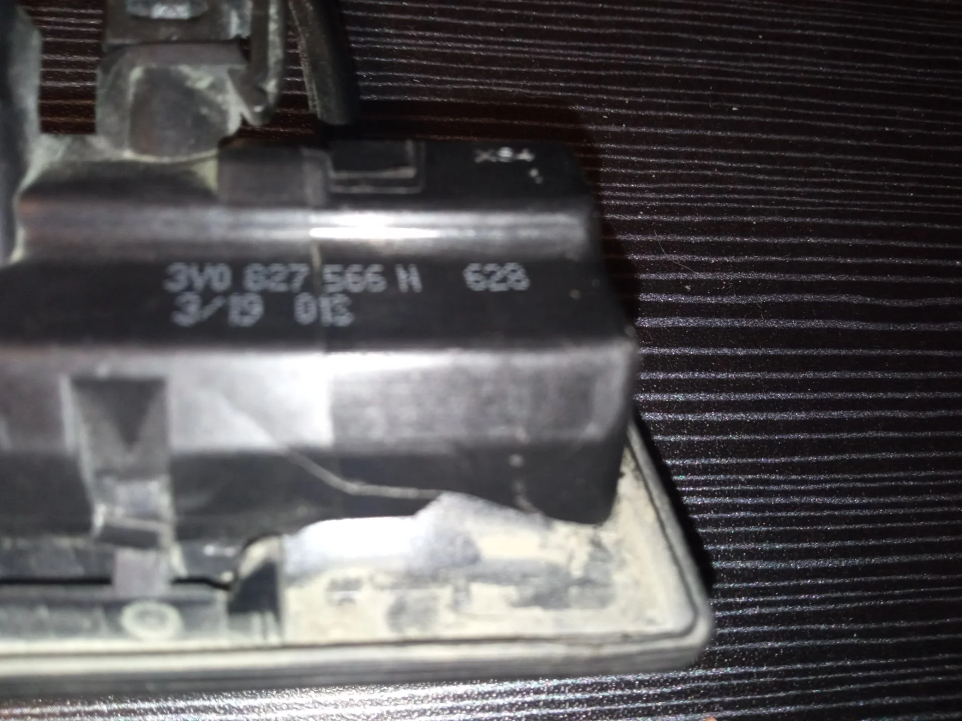 Камера Skoda Octavia (A7) 3V0827566N - миниатюра 3