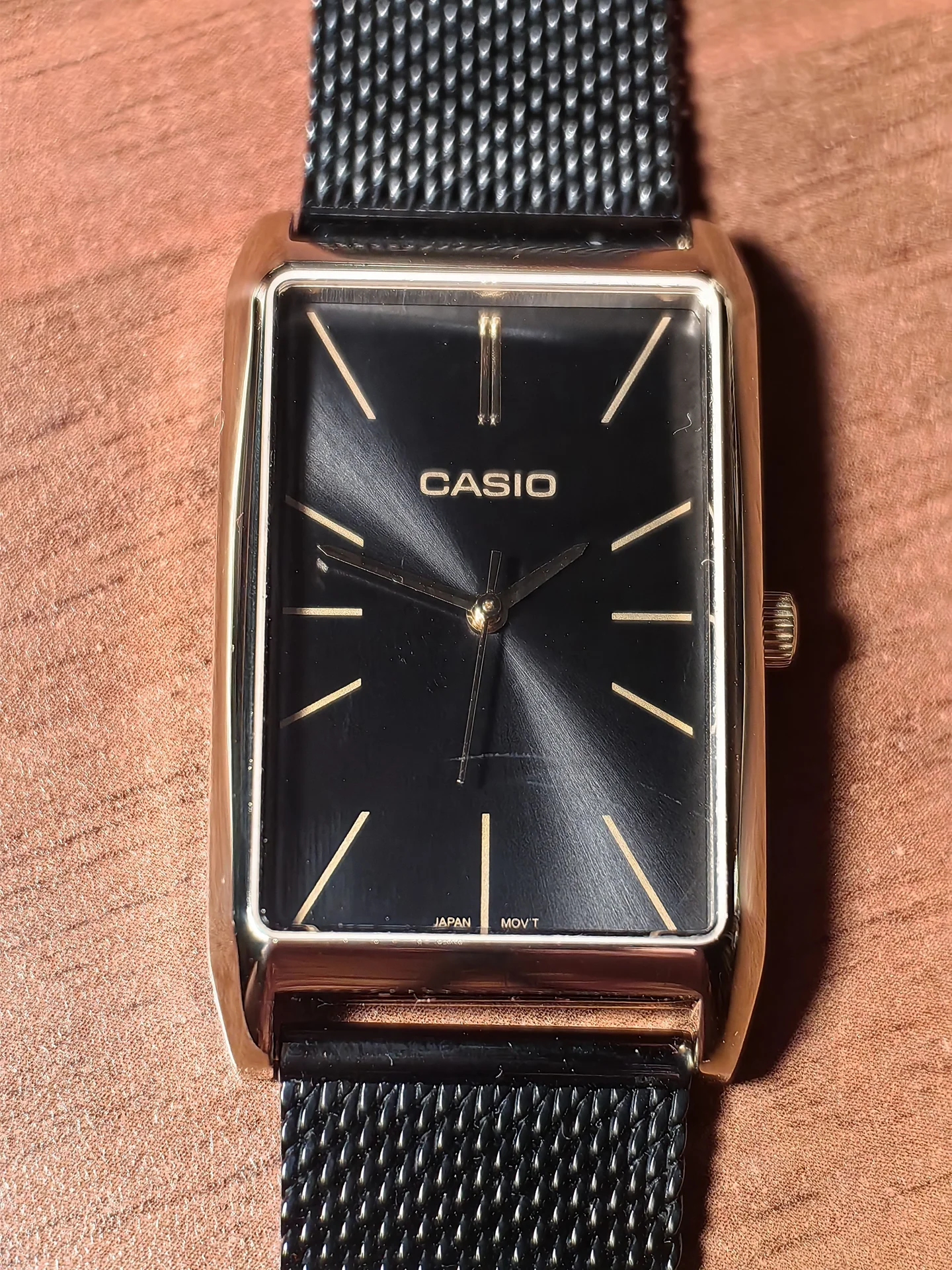 Часы наручные женские Casio LTP-E156 - изображение 1