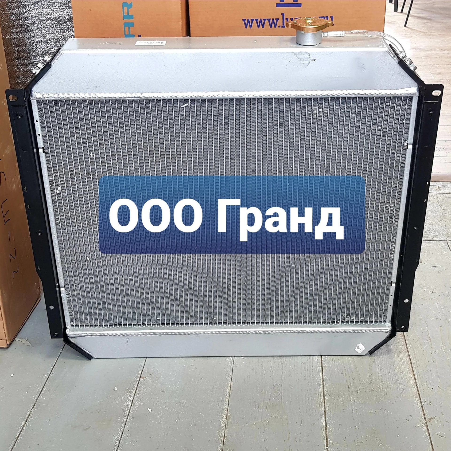 Радиатор охлаждения ЗИЛ 130 - миниатюра 2